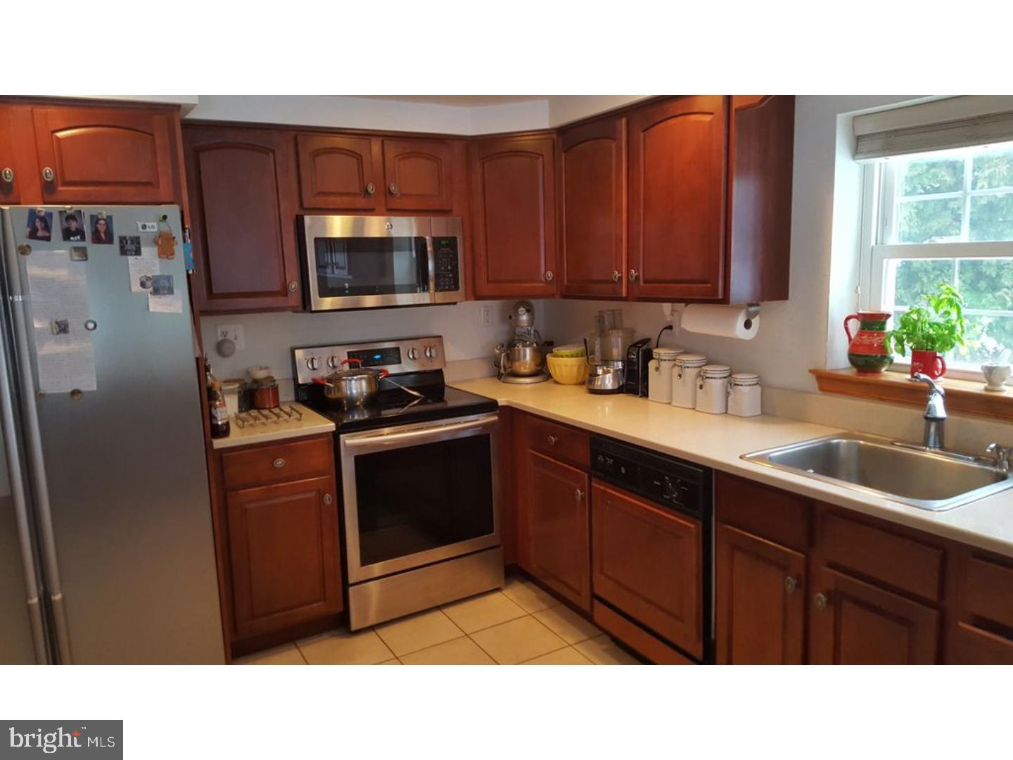 BURGUNDY HILLS - Residential