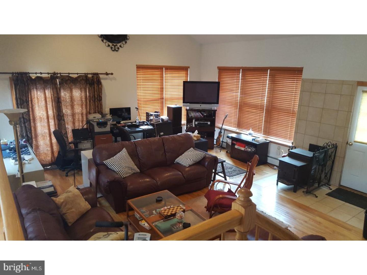 BURGUNDY HILLS - Residential