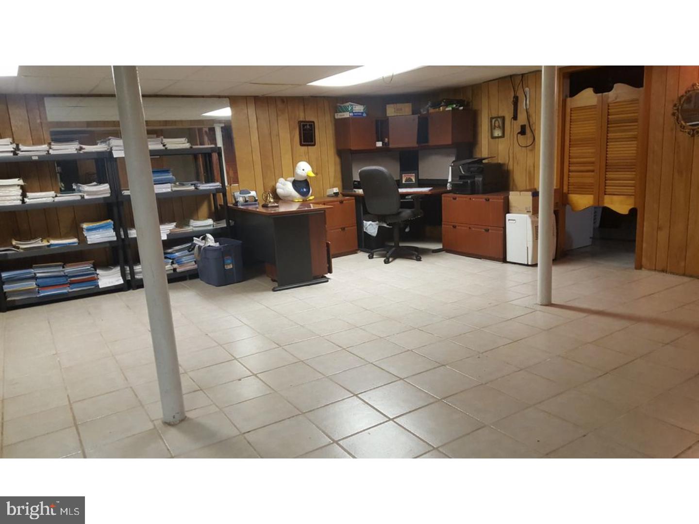 BURGUNDY HILLS - Residential