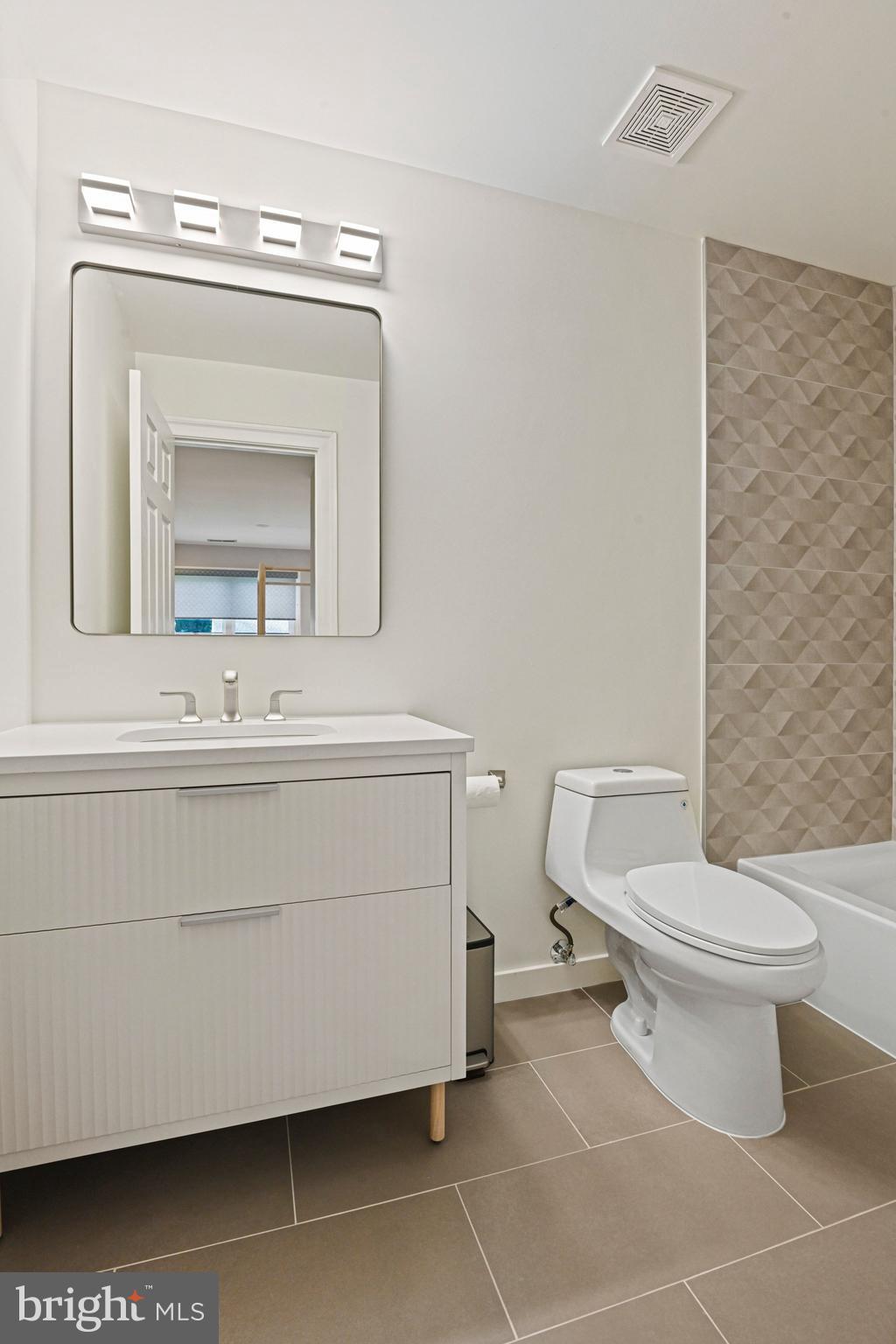 SMC MCLEAN - Residential