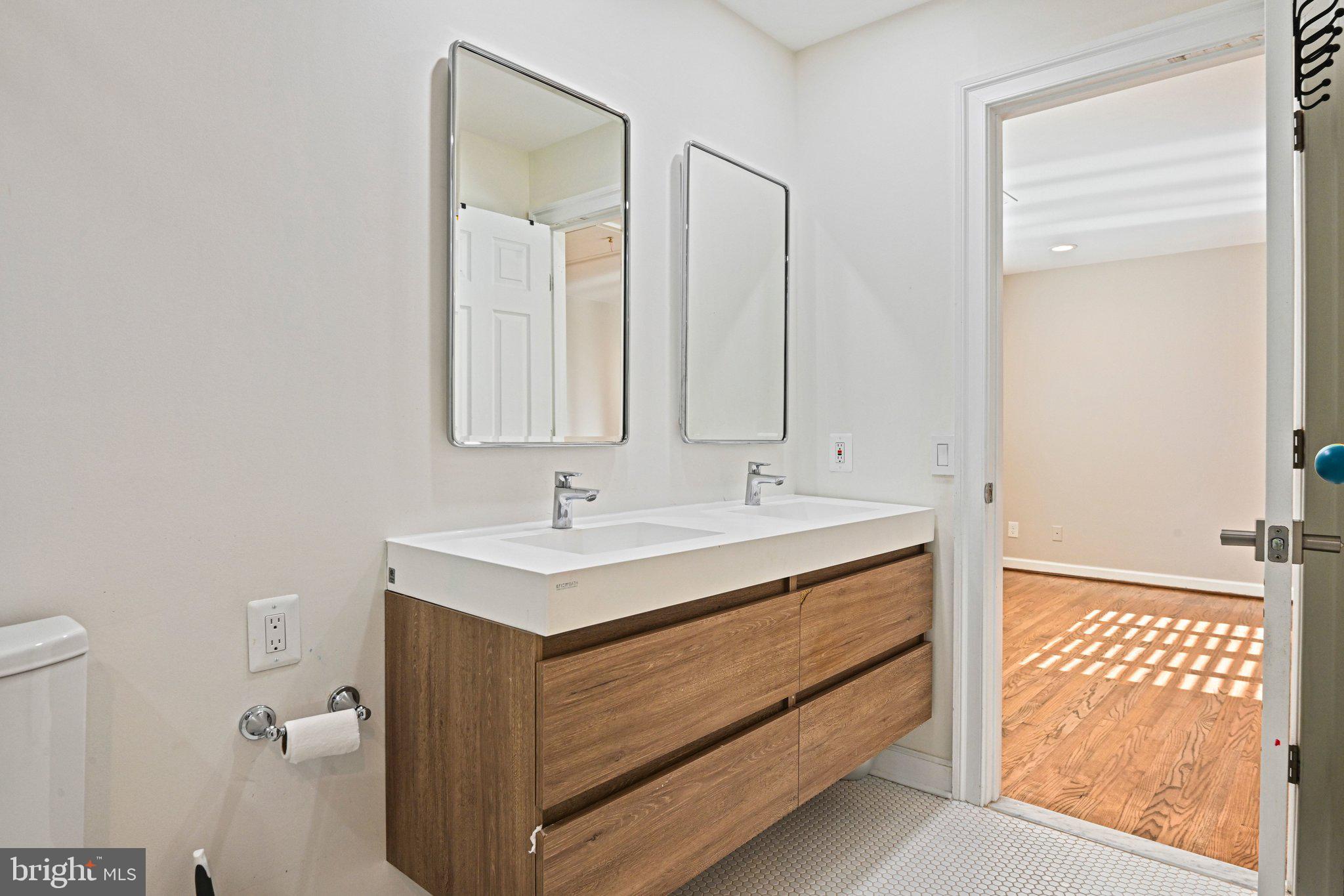 SMC MCLEAN - Residential