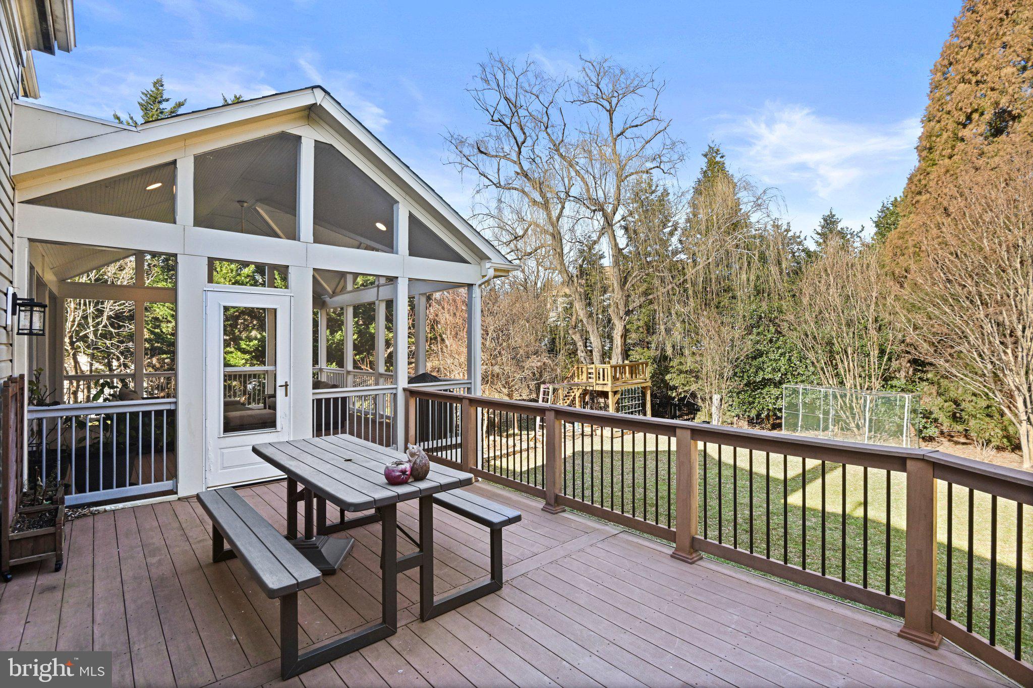 SMC MCLEAN - Residential