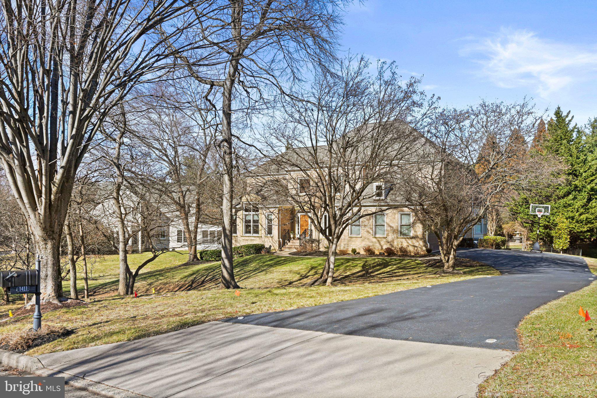 SMC MCLEAN - Residential