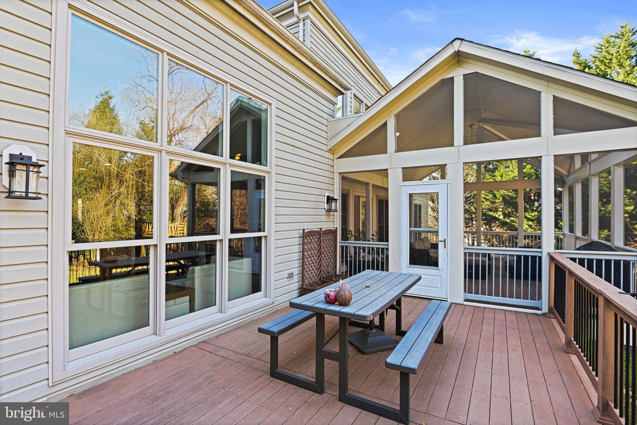 SMC MCLEAN - Residential