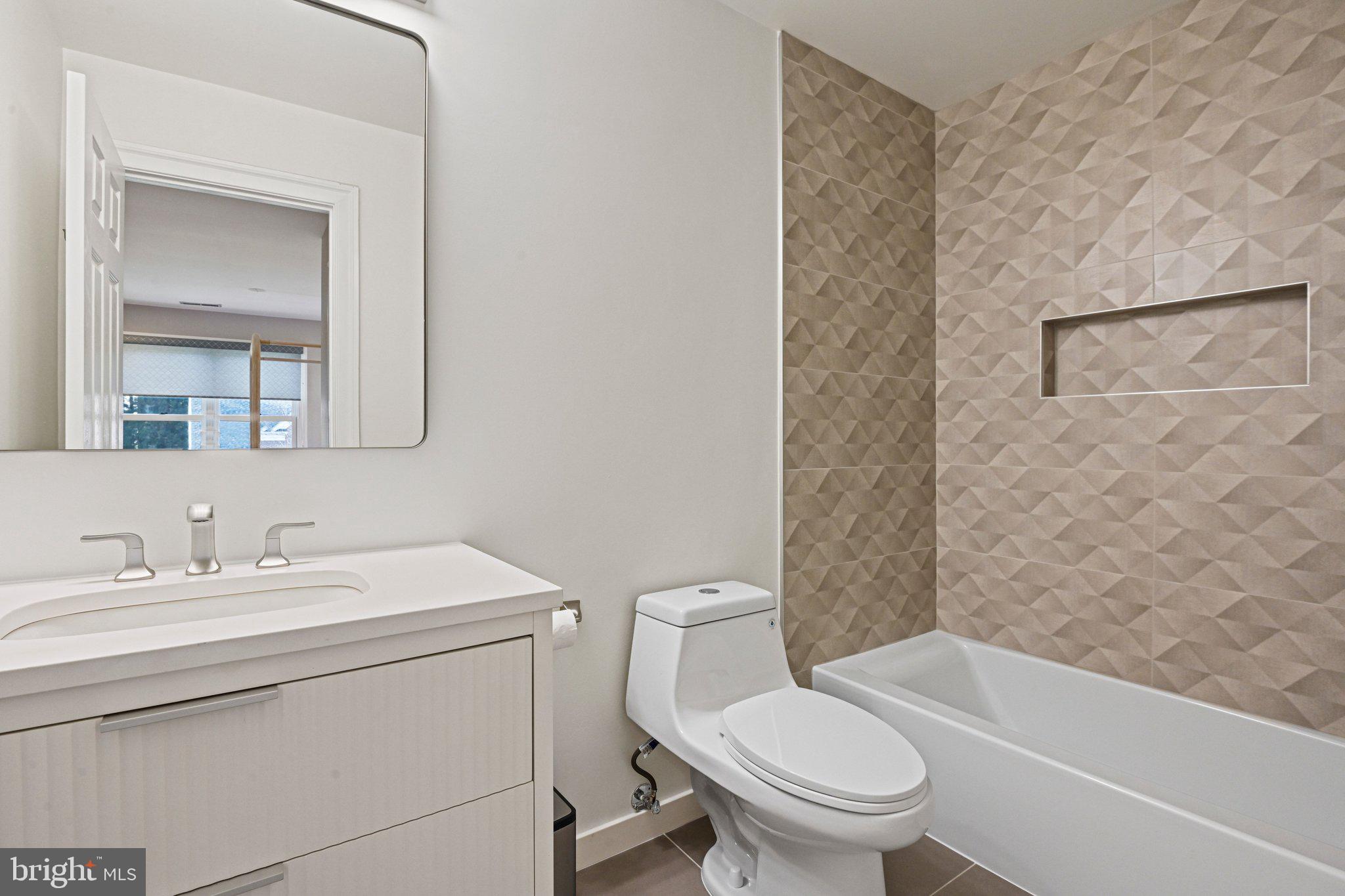 SMC MCLEAN - Residential