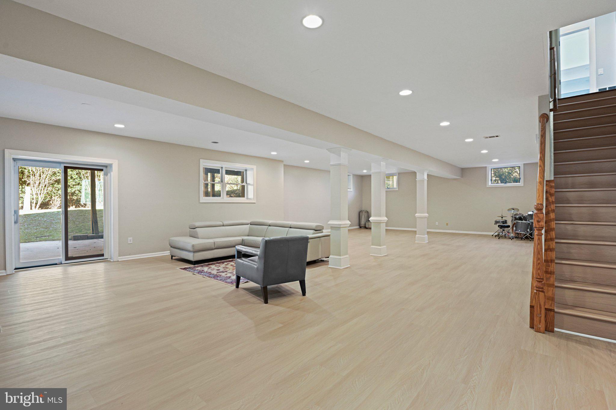SMC MCLEAN - Residential