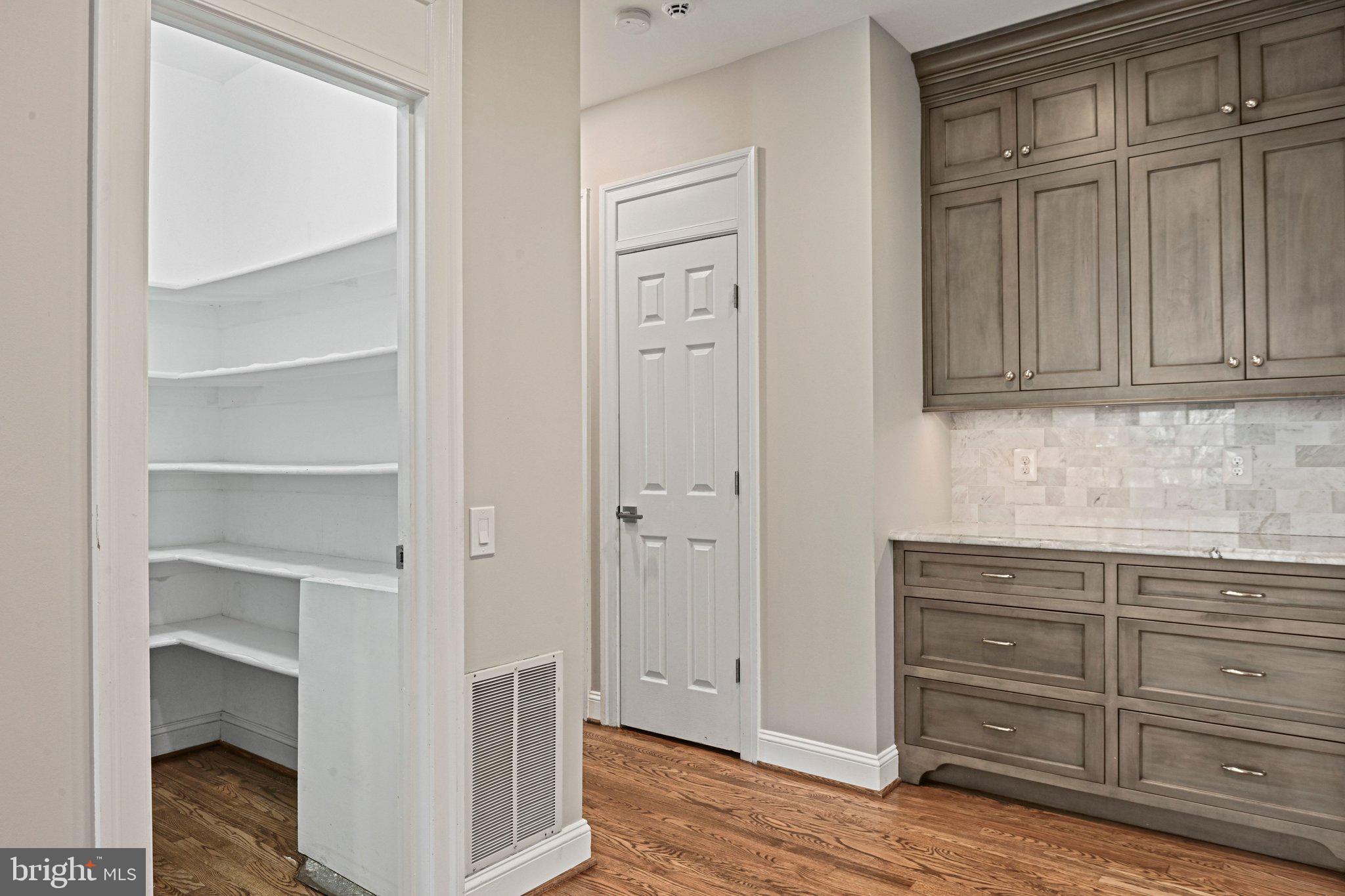 SMC MCLEAN - Residential