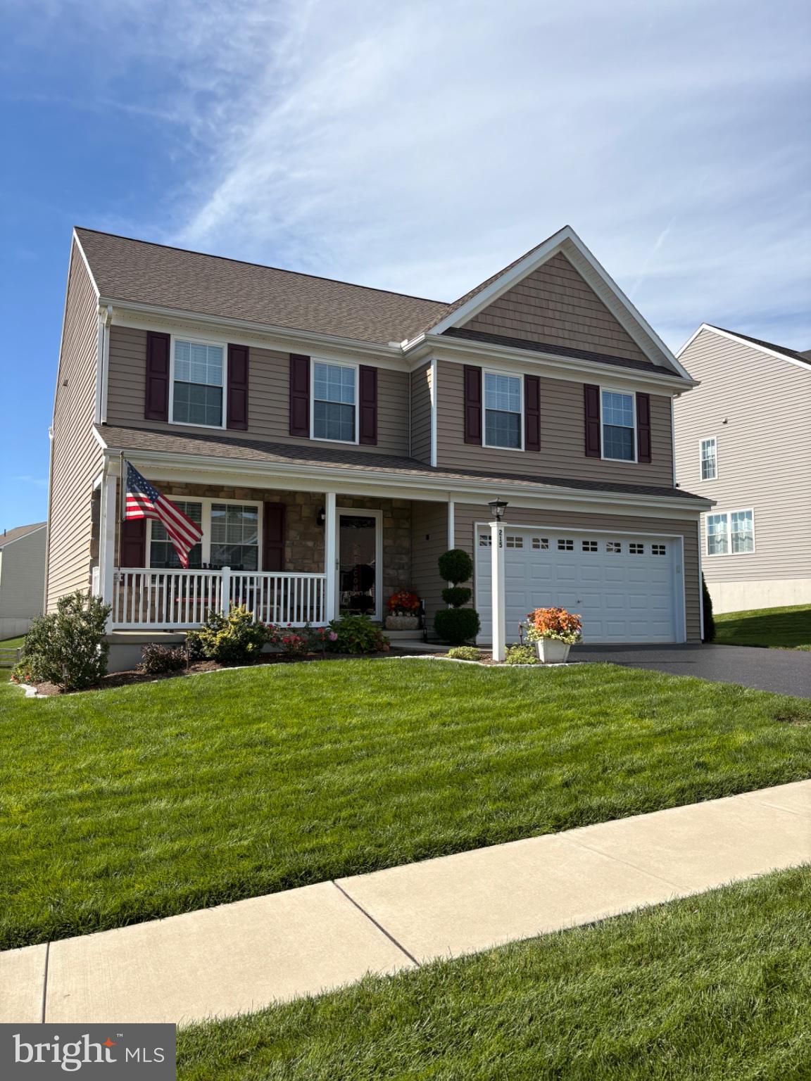 215 DARLINGTON COURT