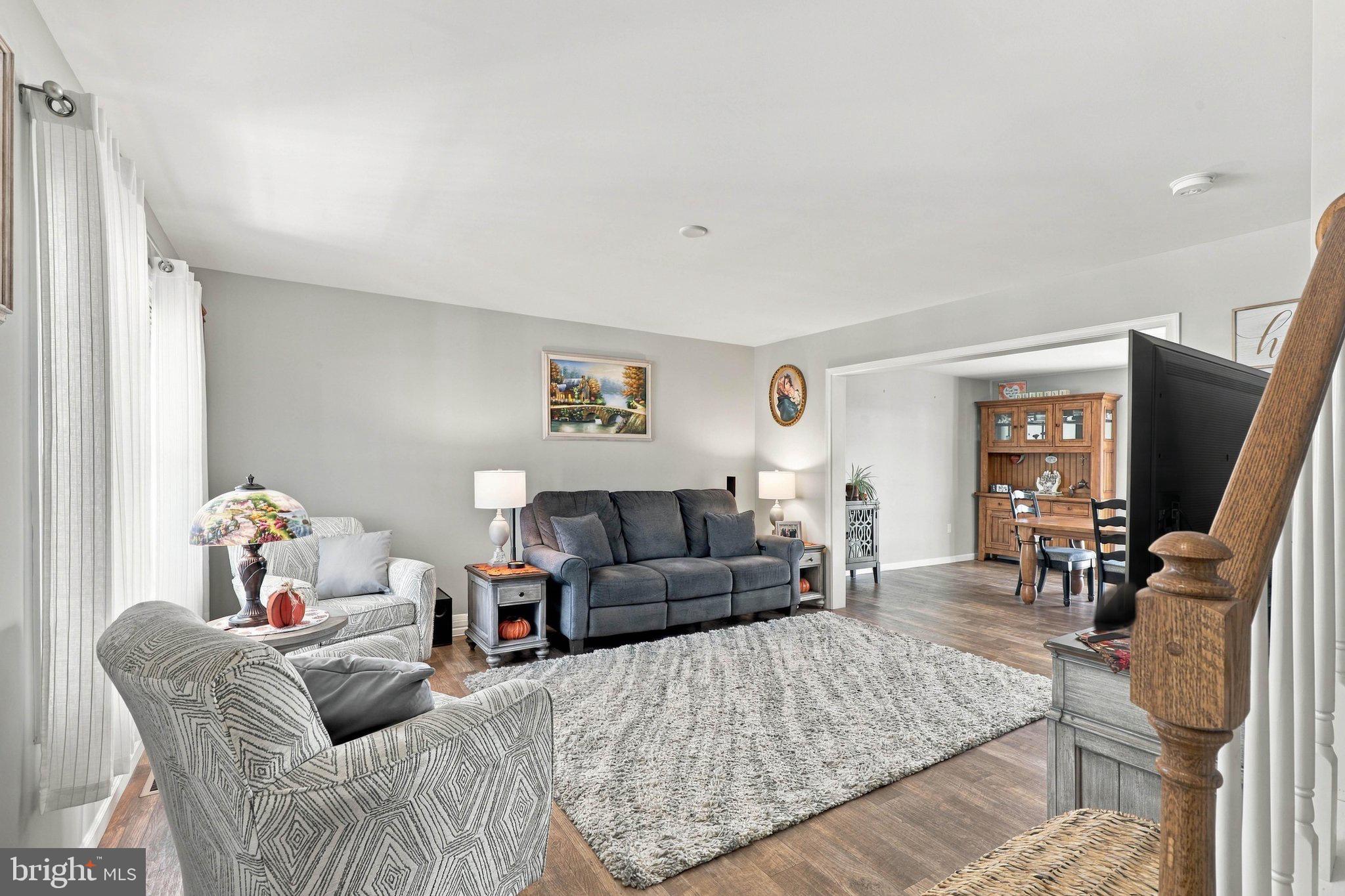 215 DARLINGTON COURT