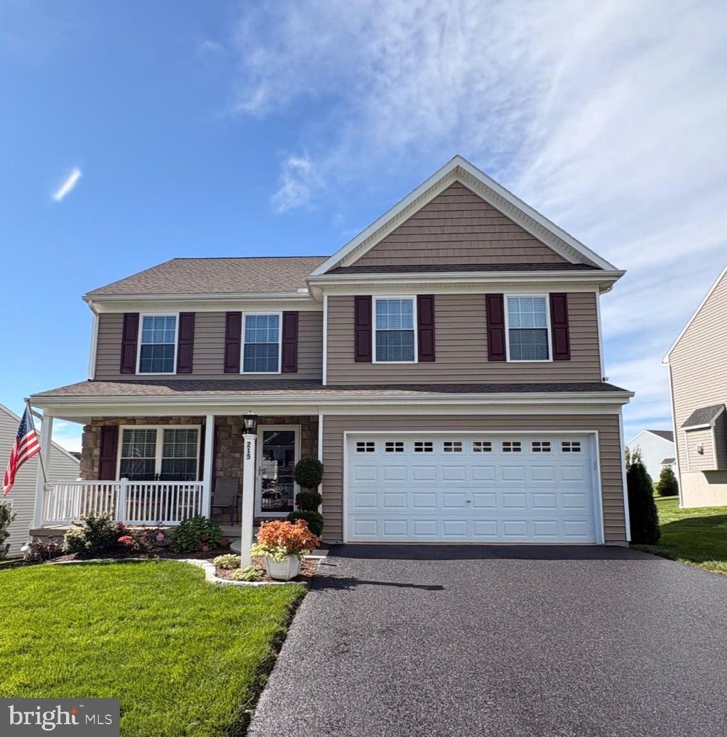 Photo of 215 Darlington Court, NEW PROVIDENCE, PA 17560 (MLS # PALA2096086)