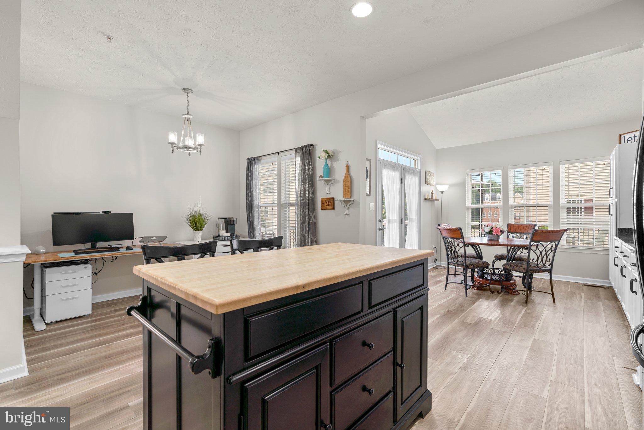 TANYARD SPRINGS - Residential