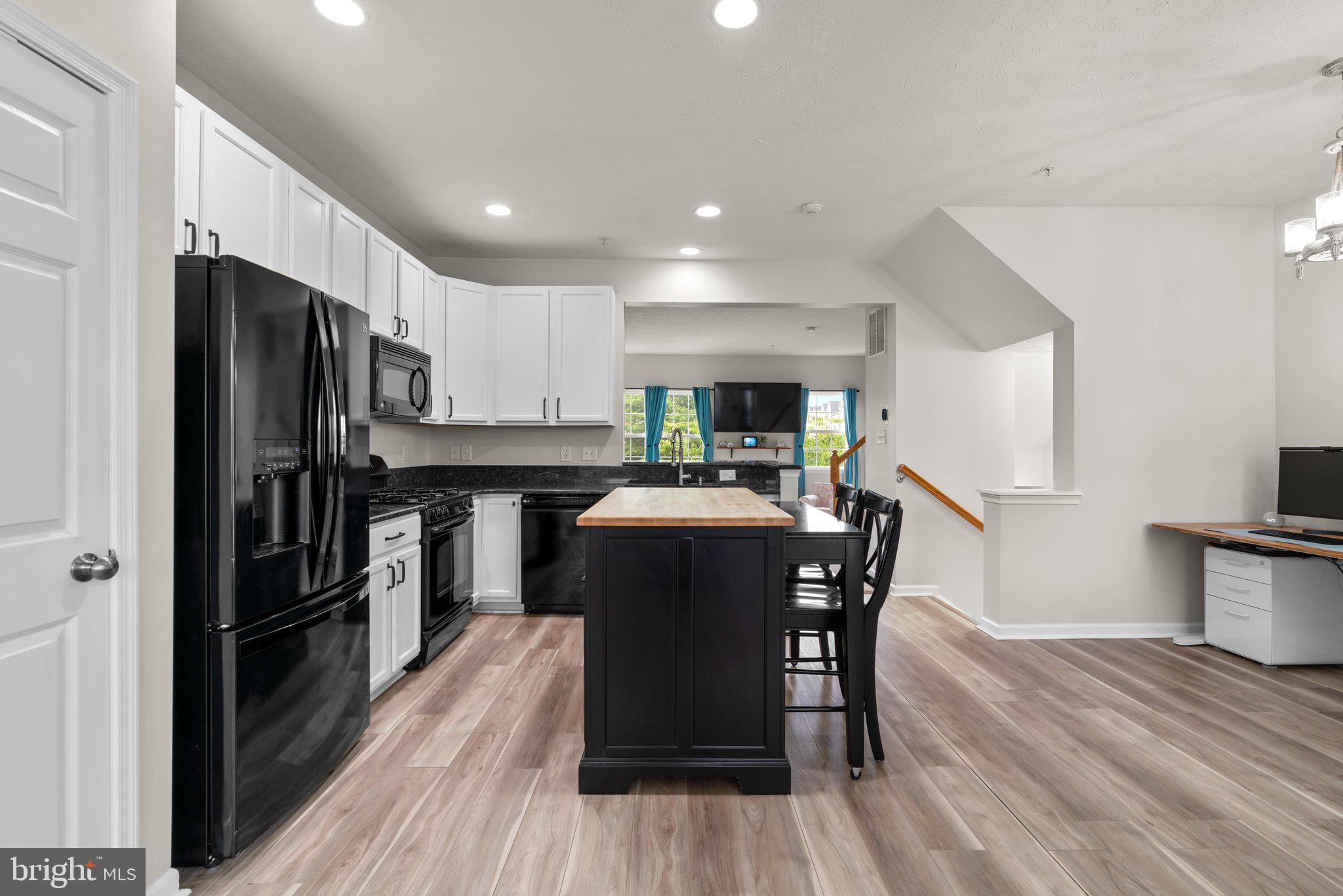 TANYARD SPRINGS - Residential