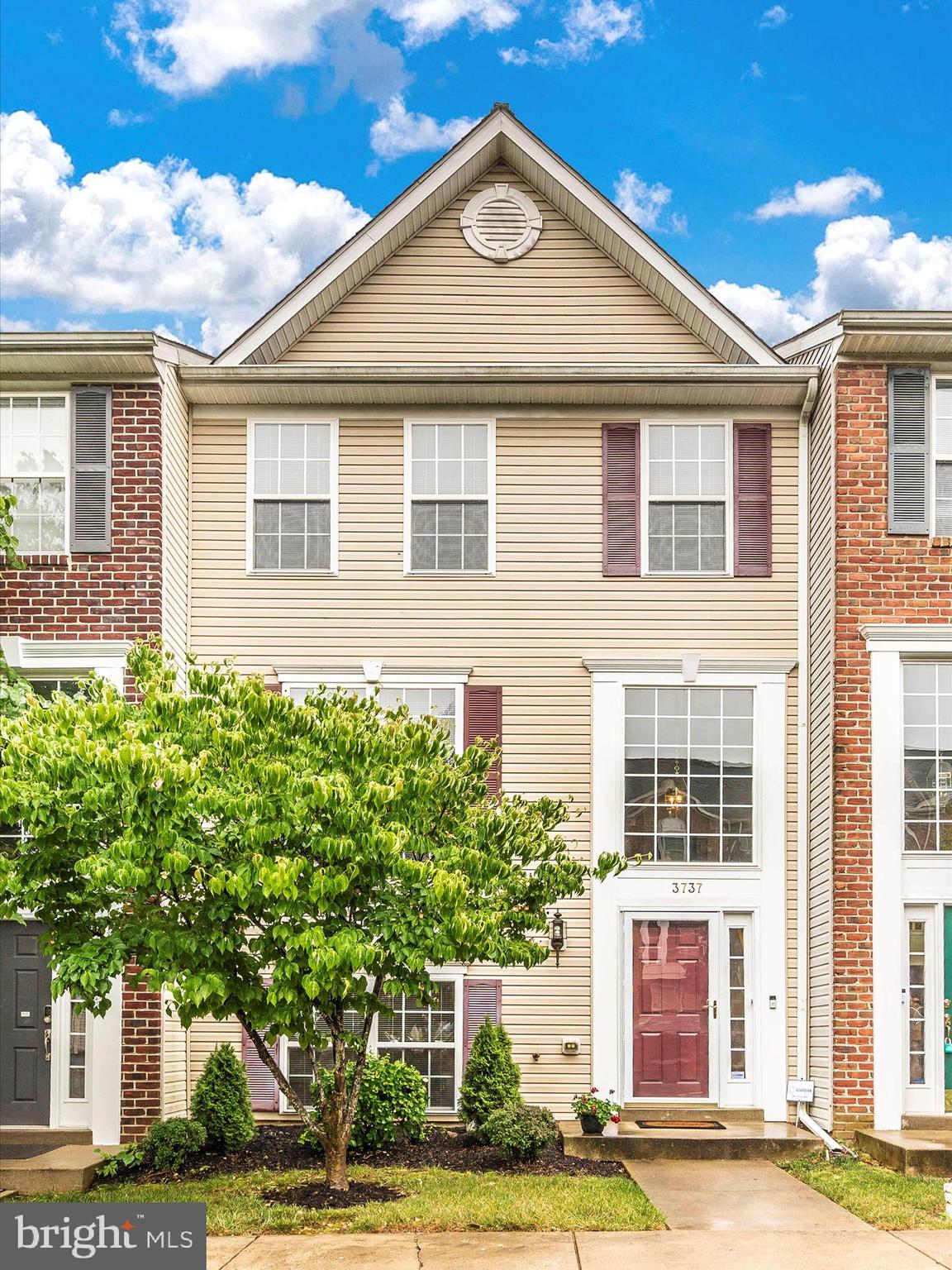 VILLAGES OF URBANA - Residential