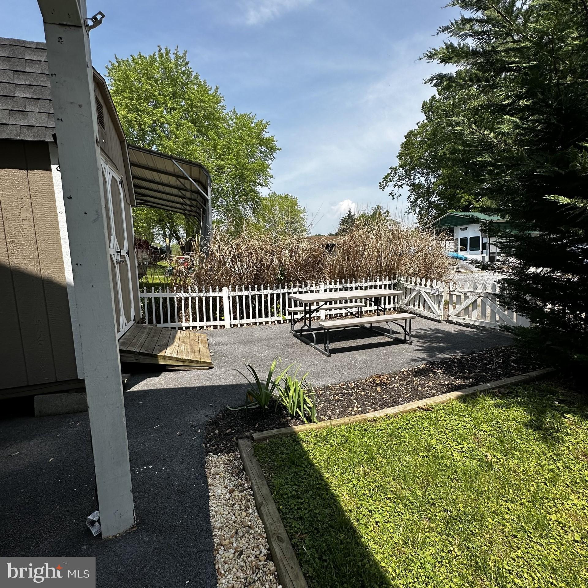 RIVER BEND - Residential