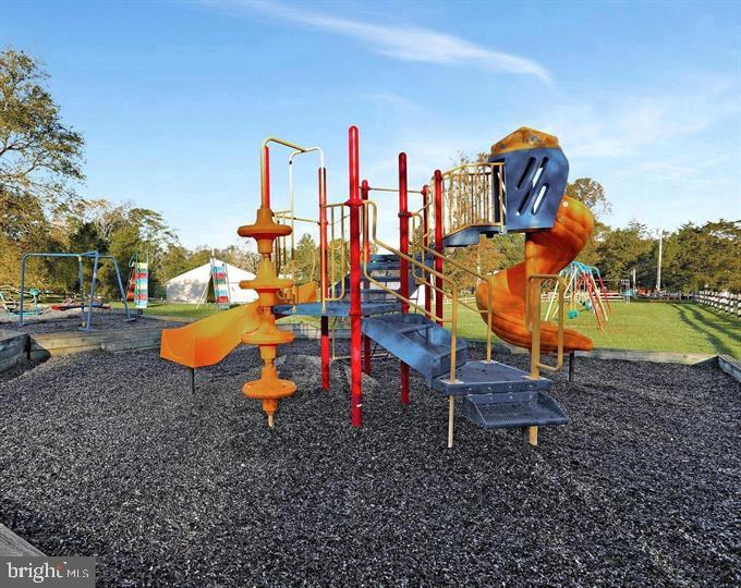 RIVER BEND - Residential