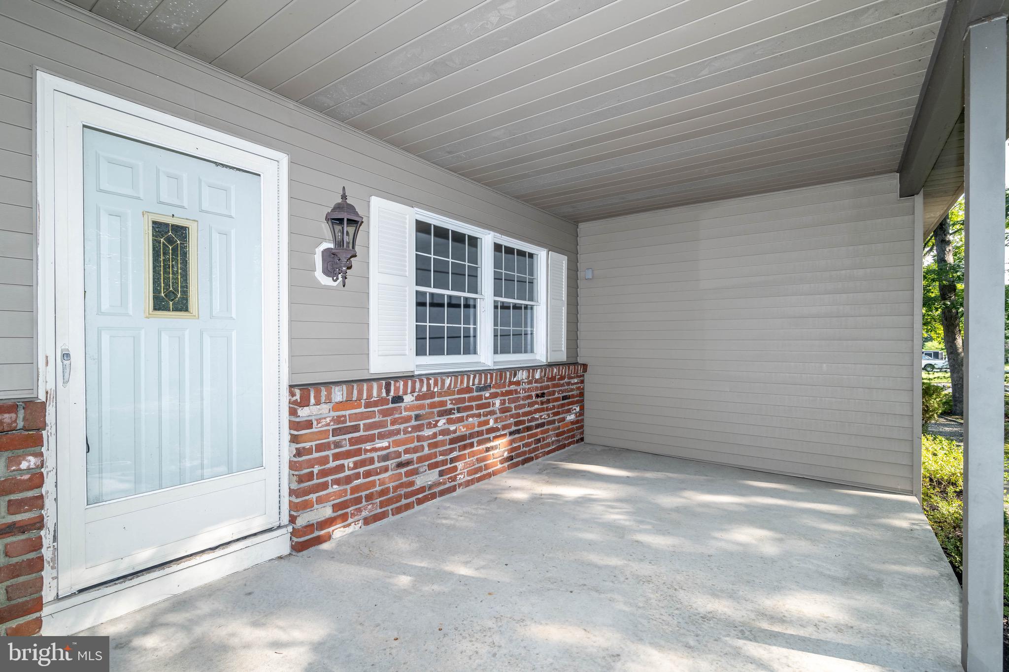 1 WOODGATE DRIVE