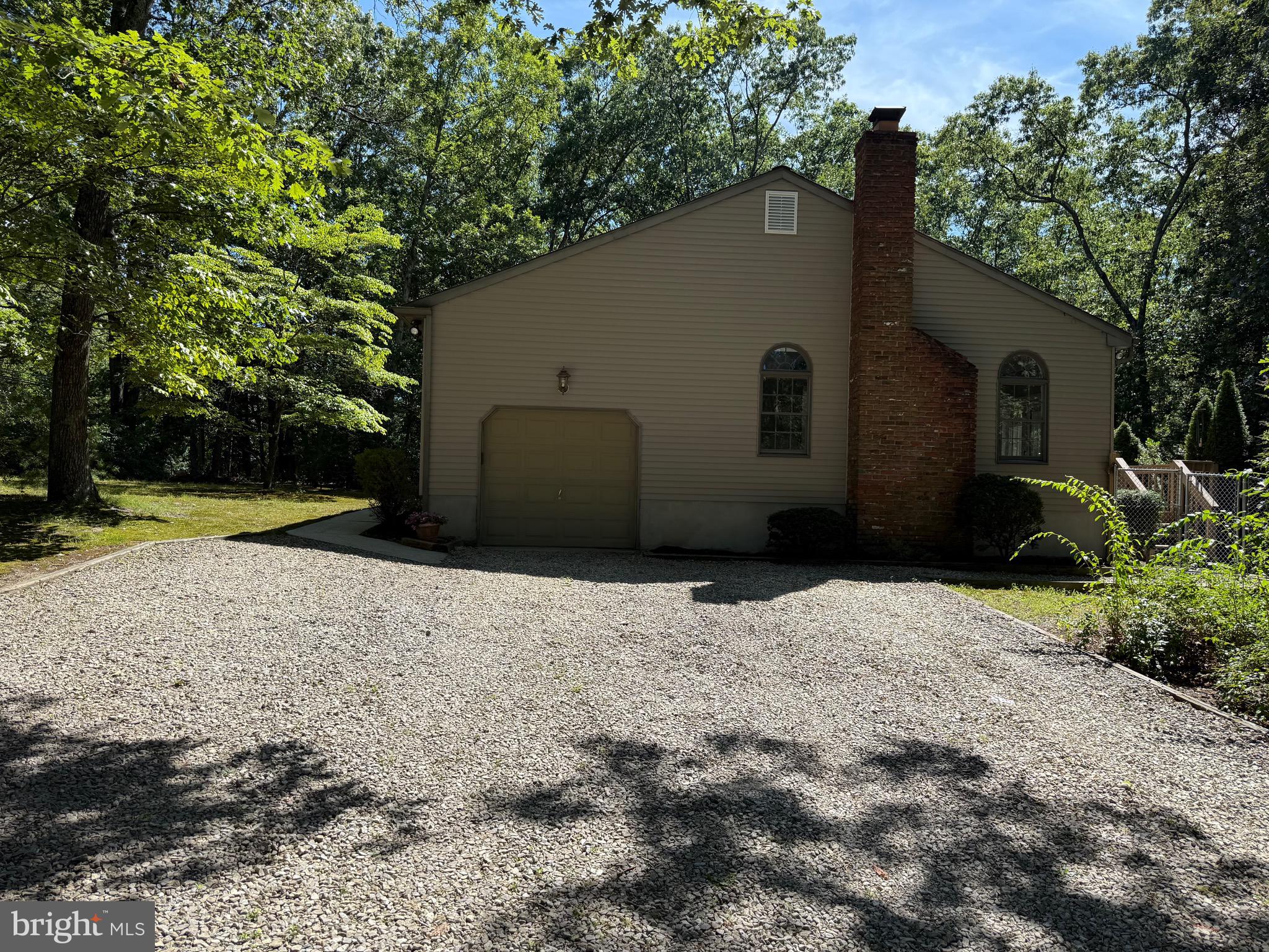 1 WOODGATE DRIVE
