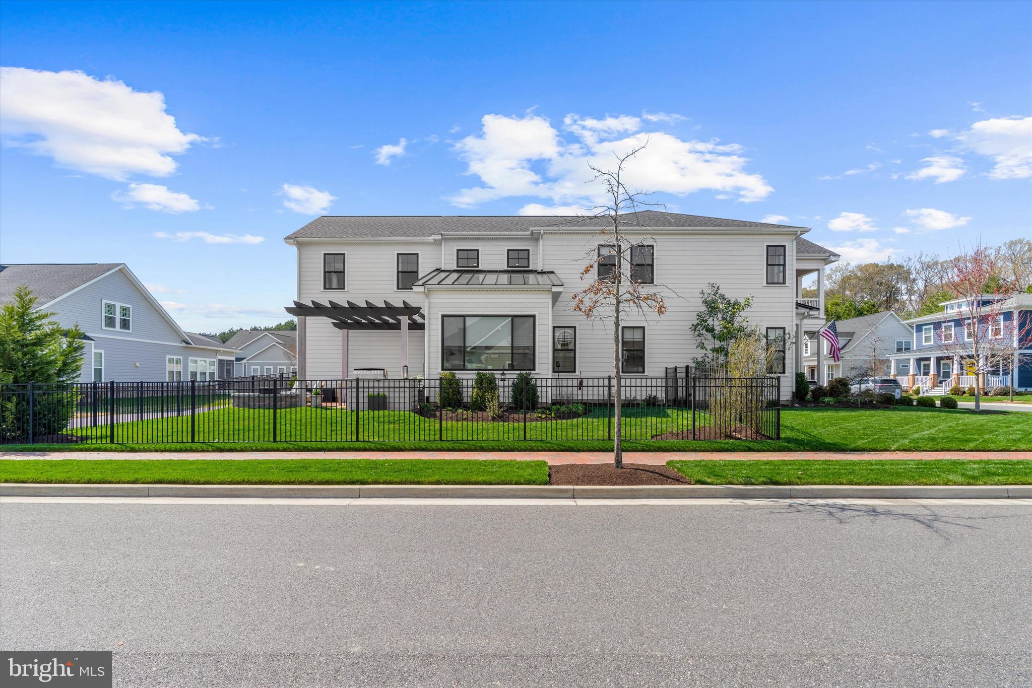 EASTON VILLAGE - Residential