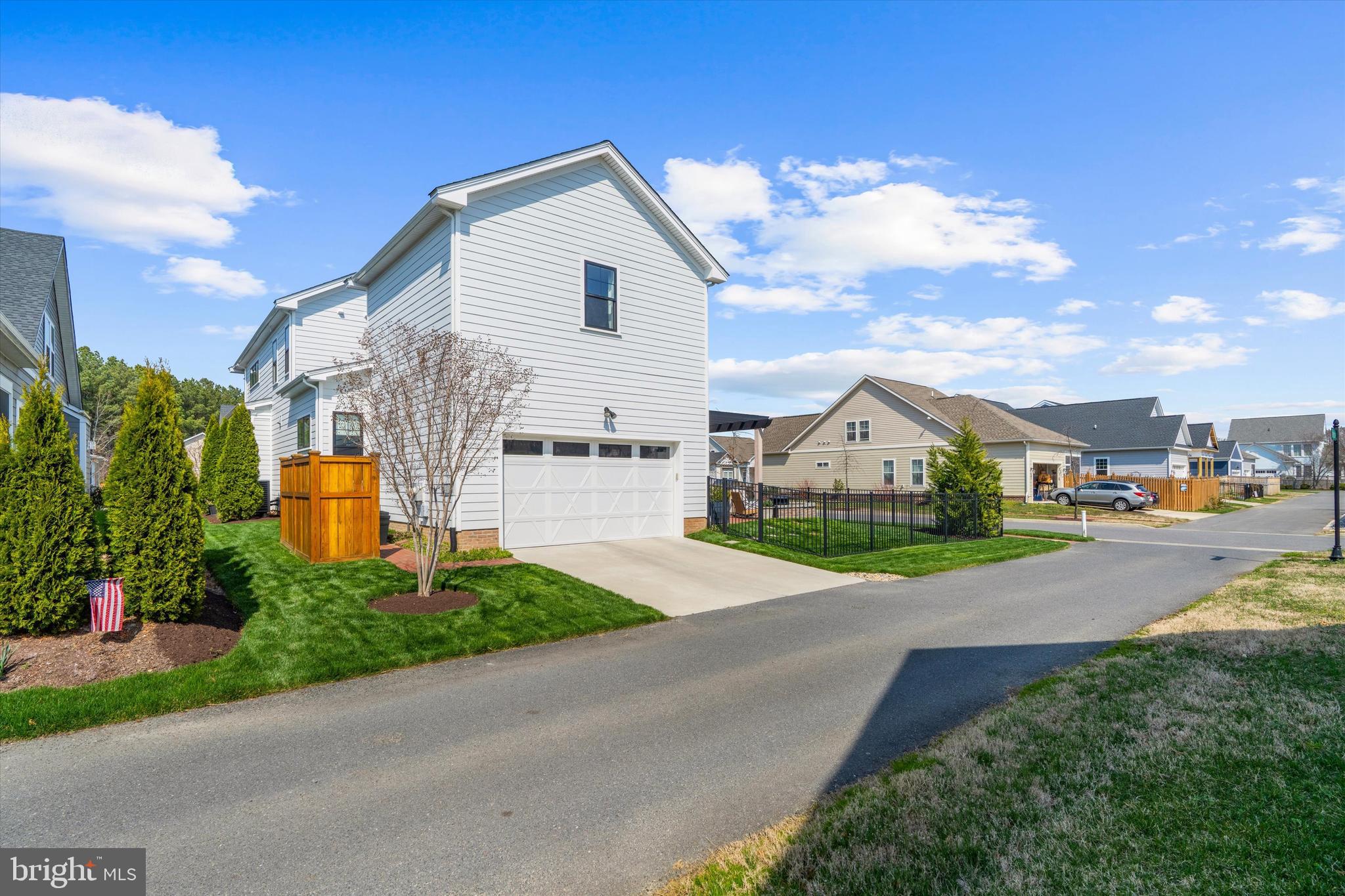 EASTON VILLAGE - Residential