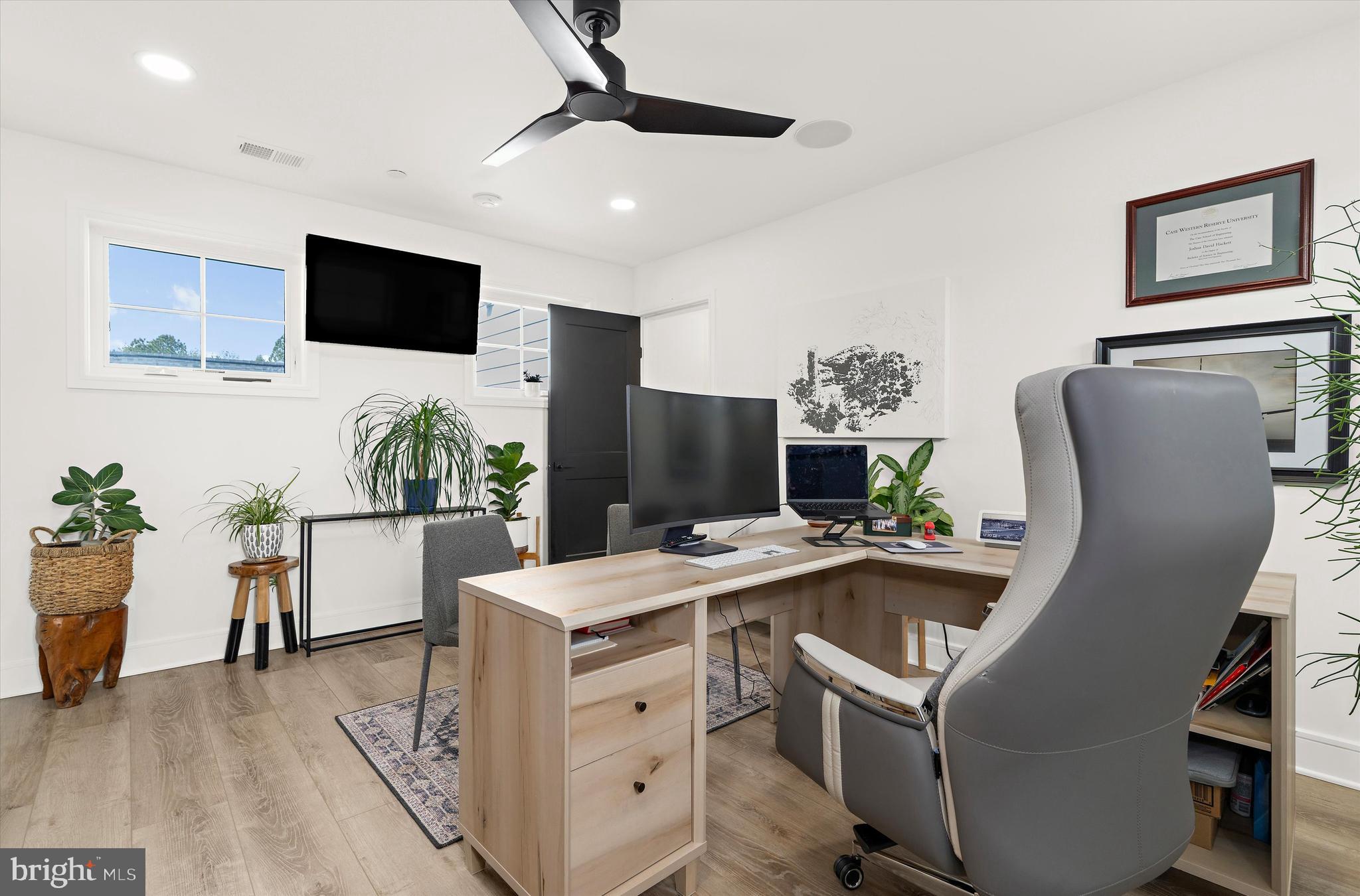 EASTON VILLAGE - Residential