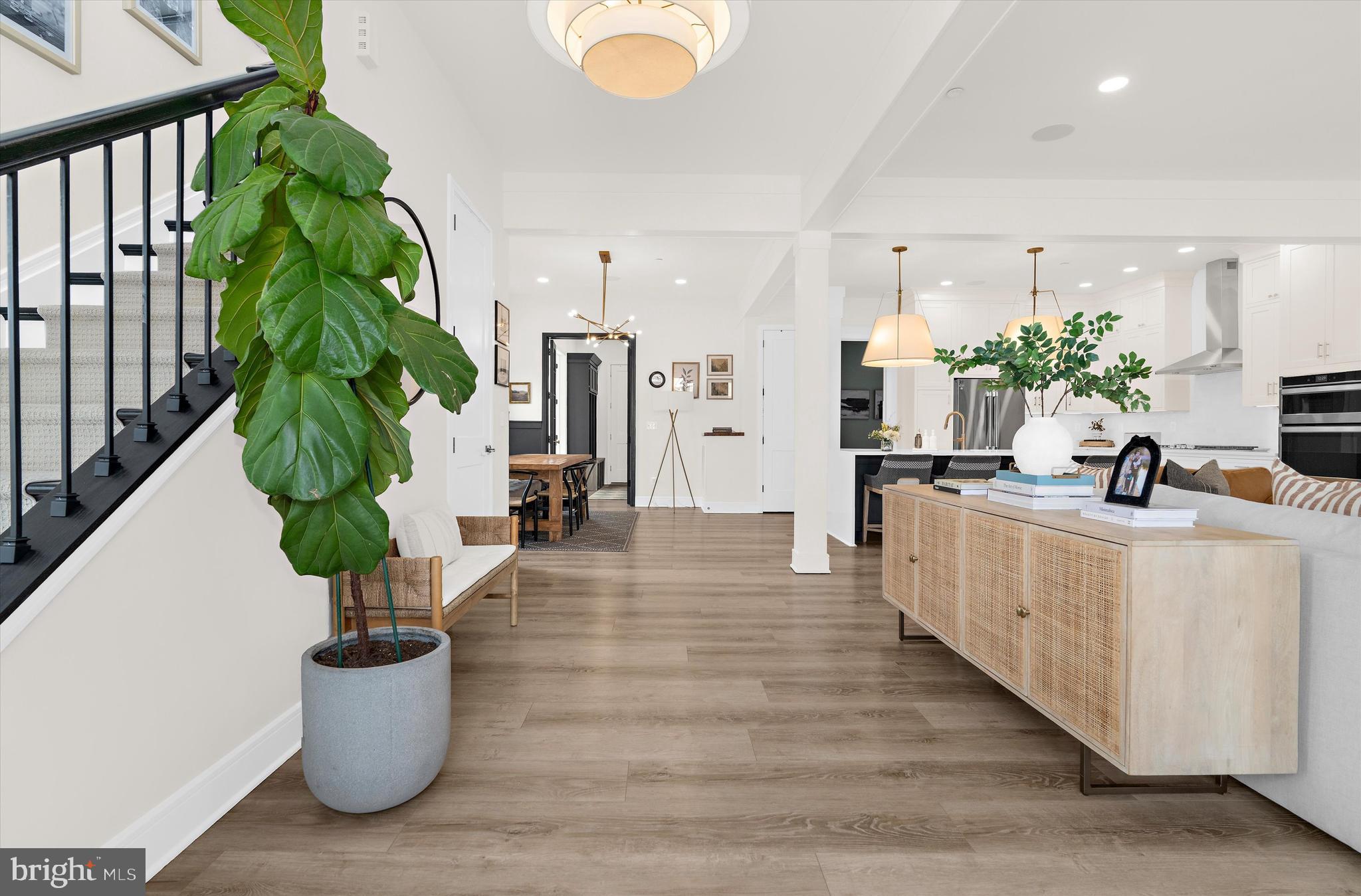 EASTON VILLAGE - Residential