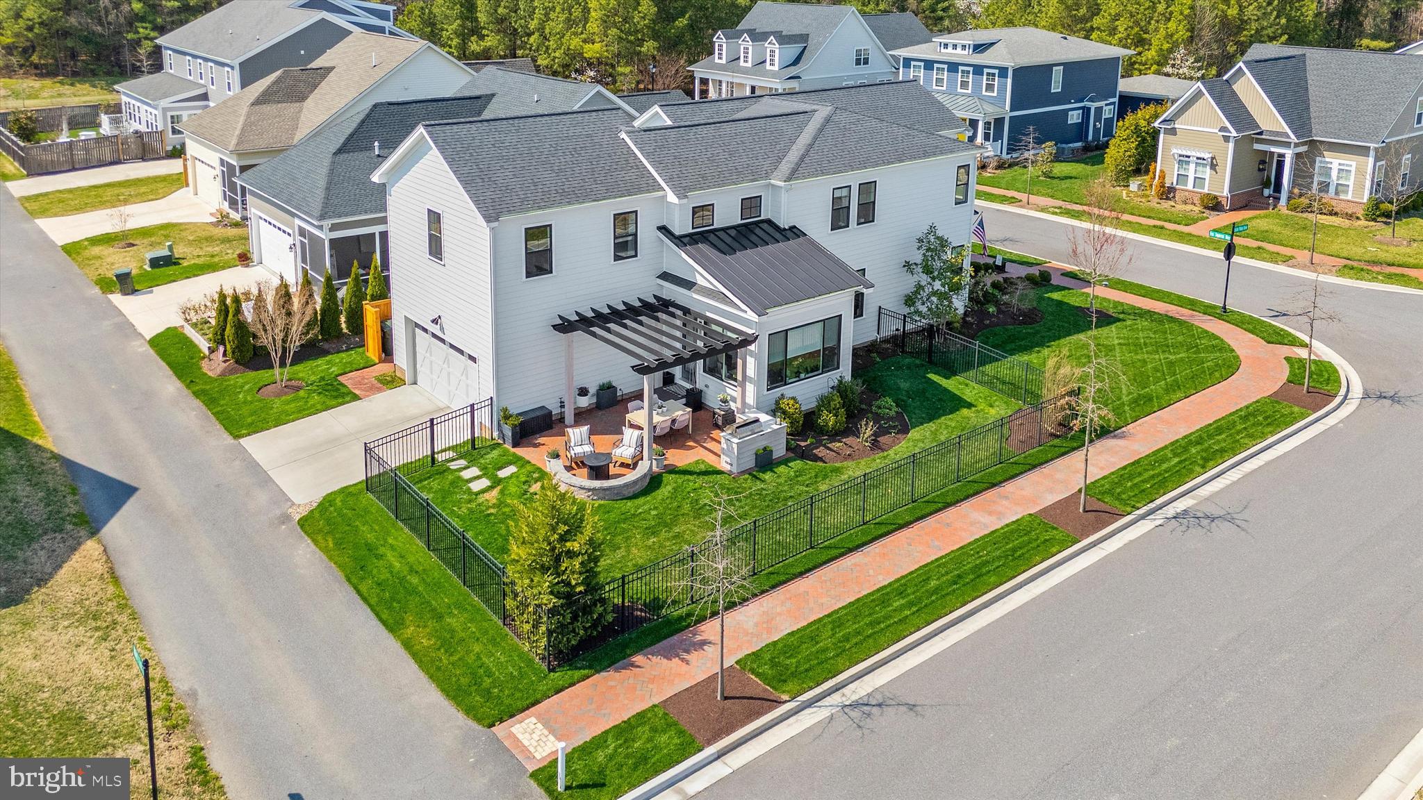 EASTON VILLAGE - Residential