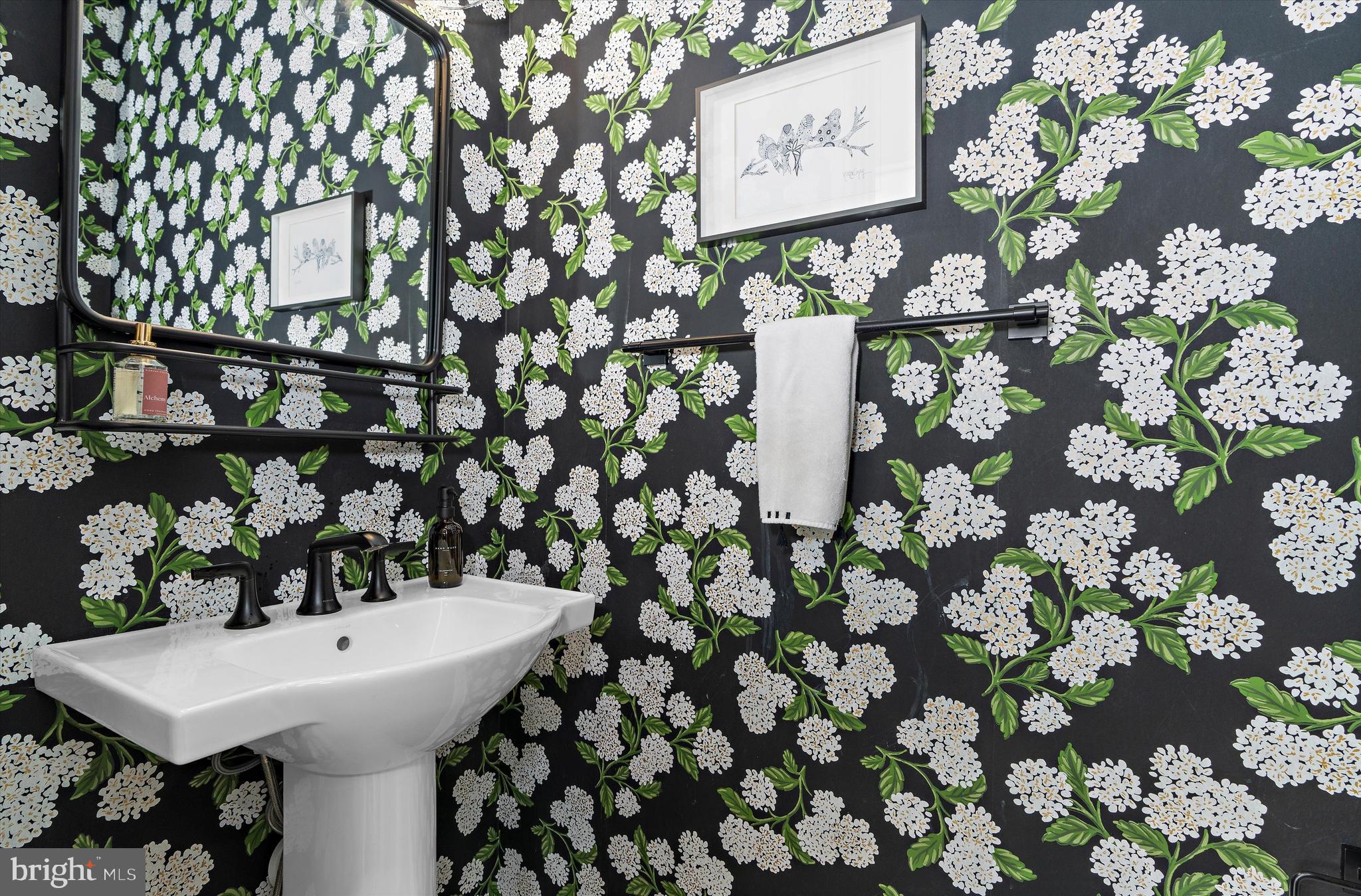 EASTON VILLAGE - Residential