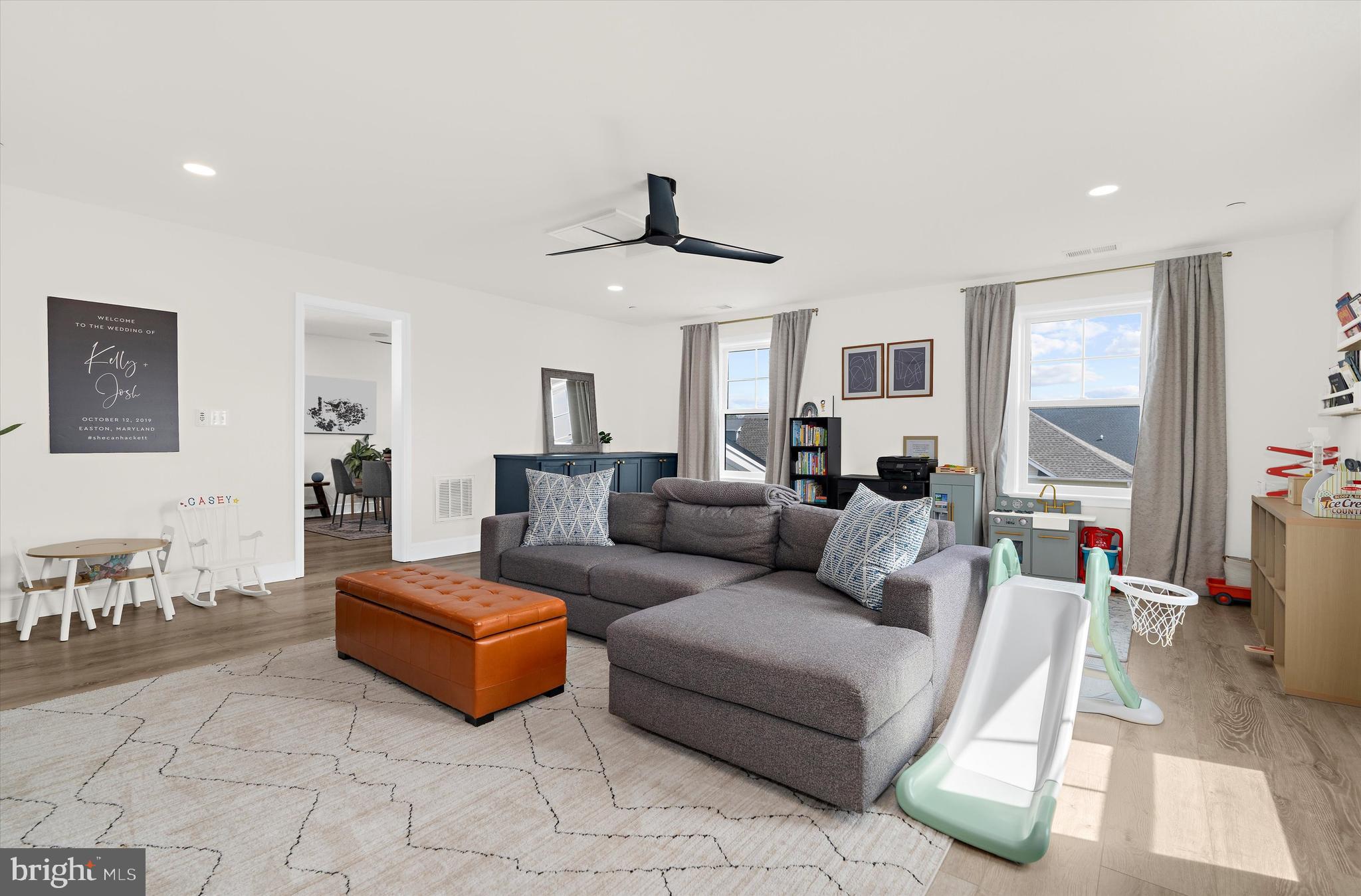 EASTON VILLAGE - Residential