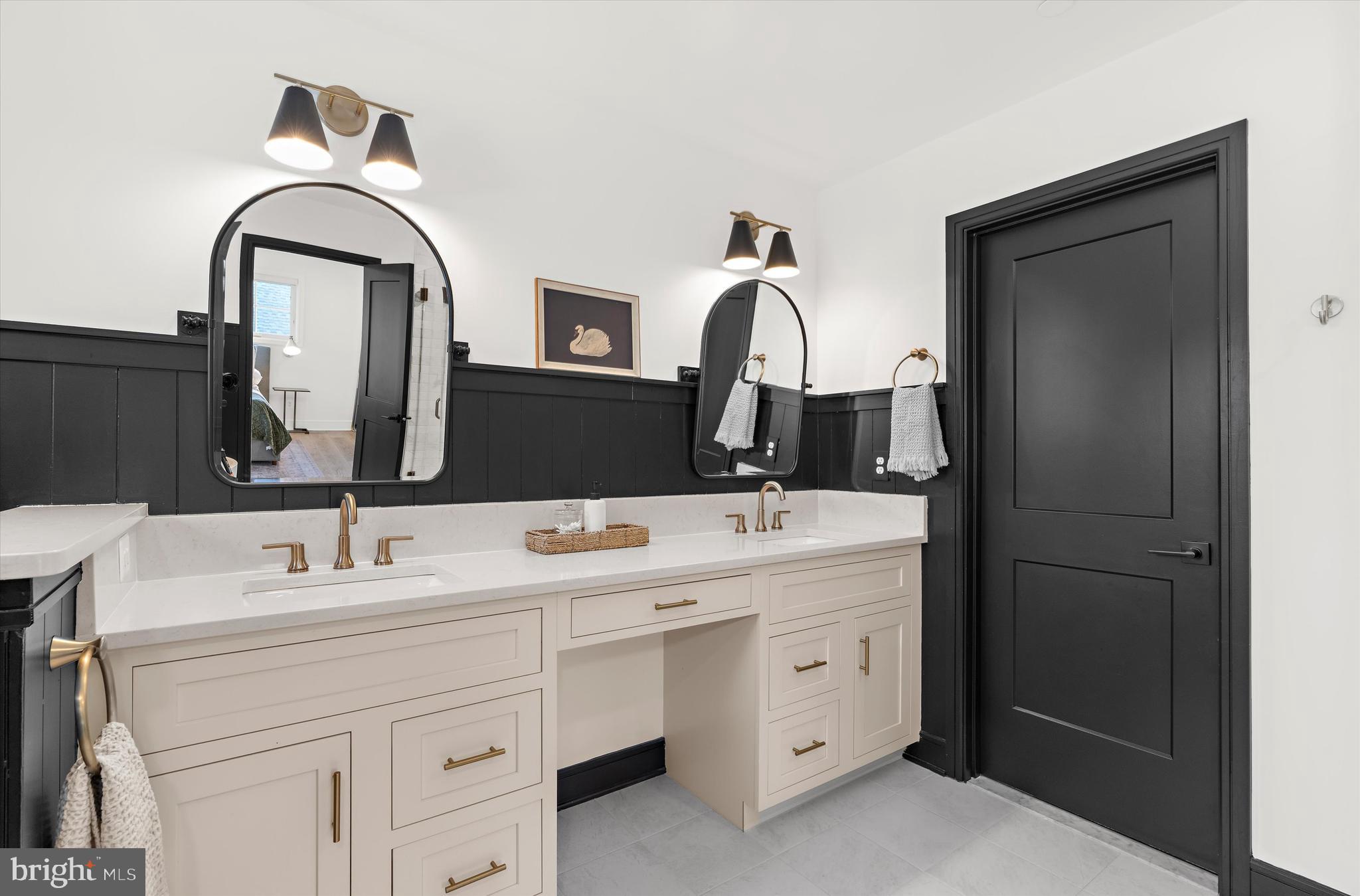 EASTON VILLAGE - Residential