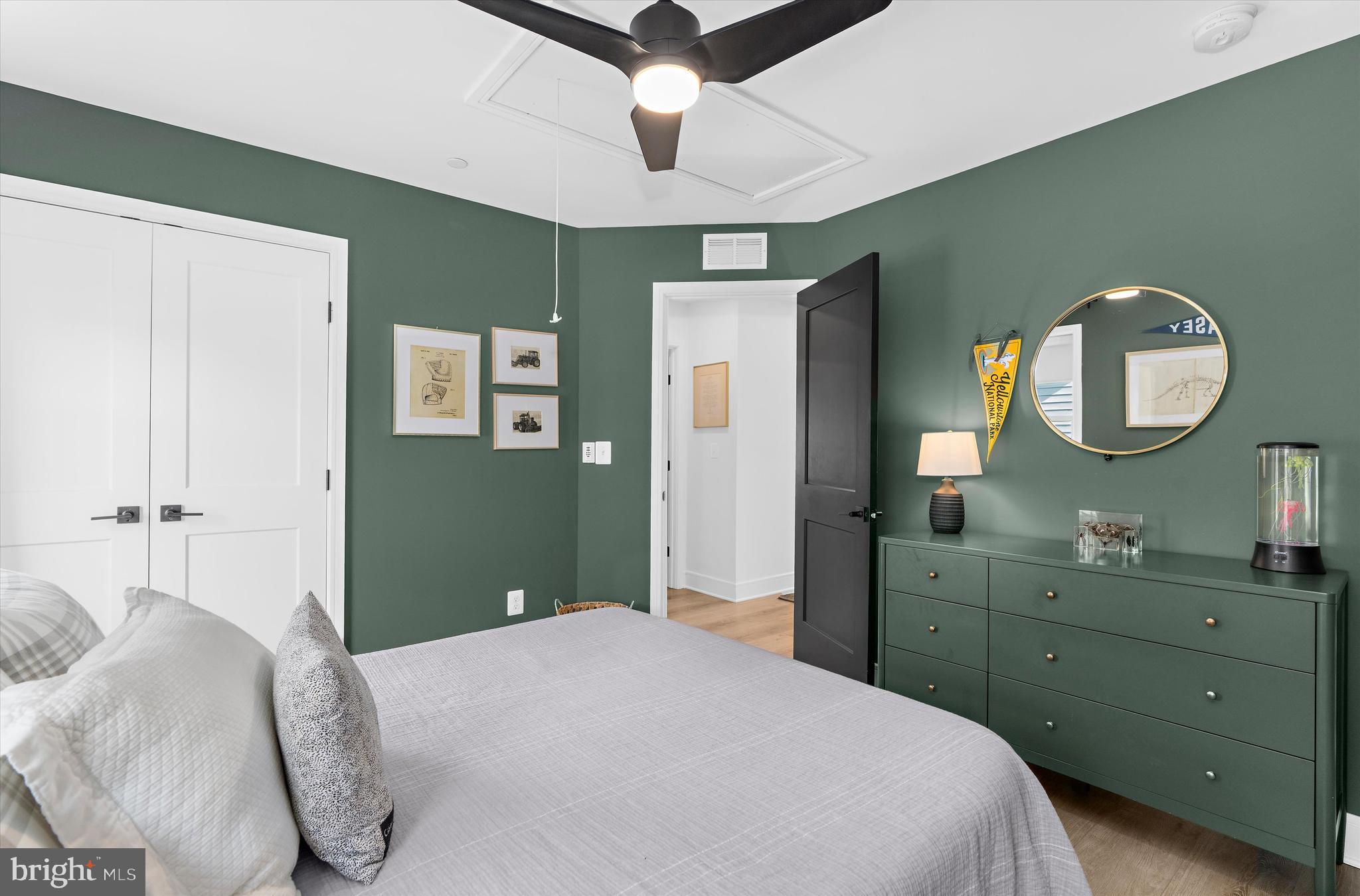 EASTON VILLAGE - Residential