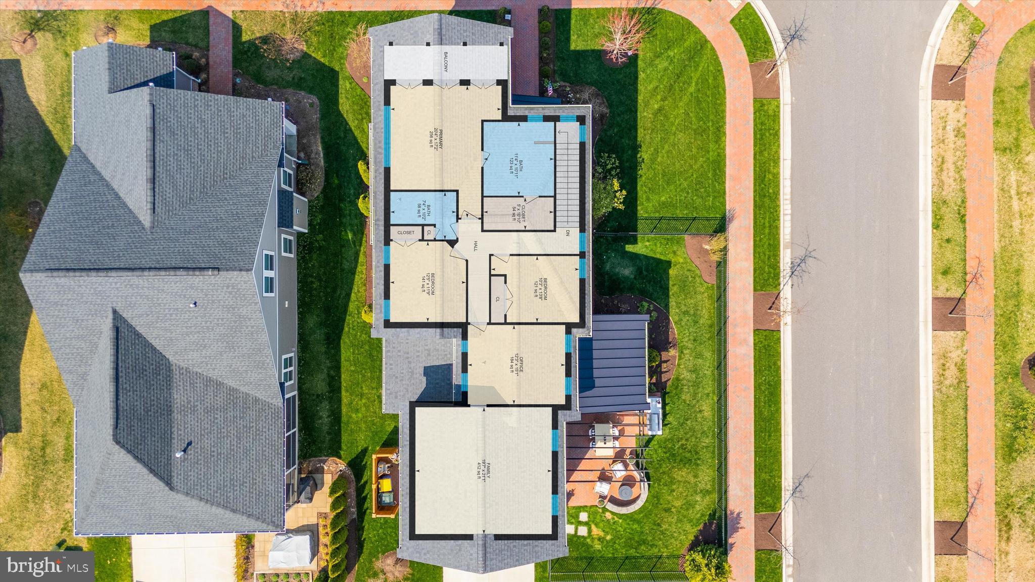 EASTON VILLAGE - Residential