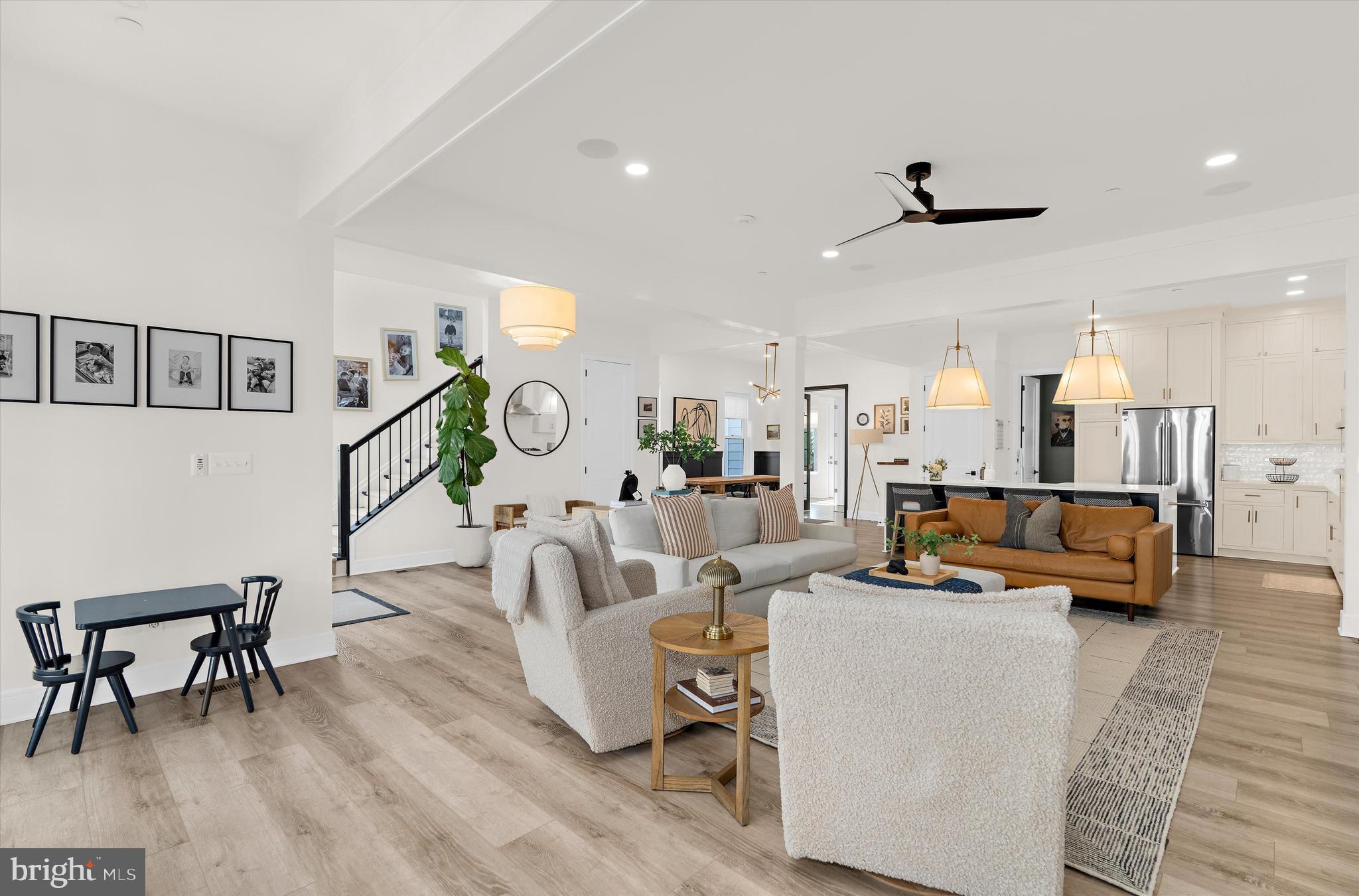 EASTON VILLAGE - Residential