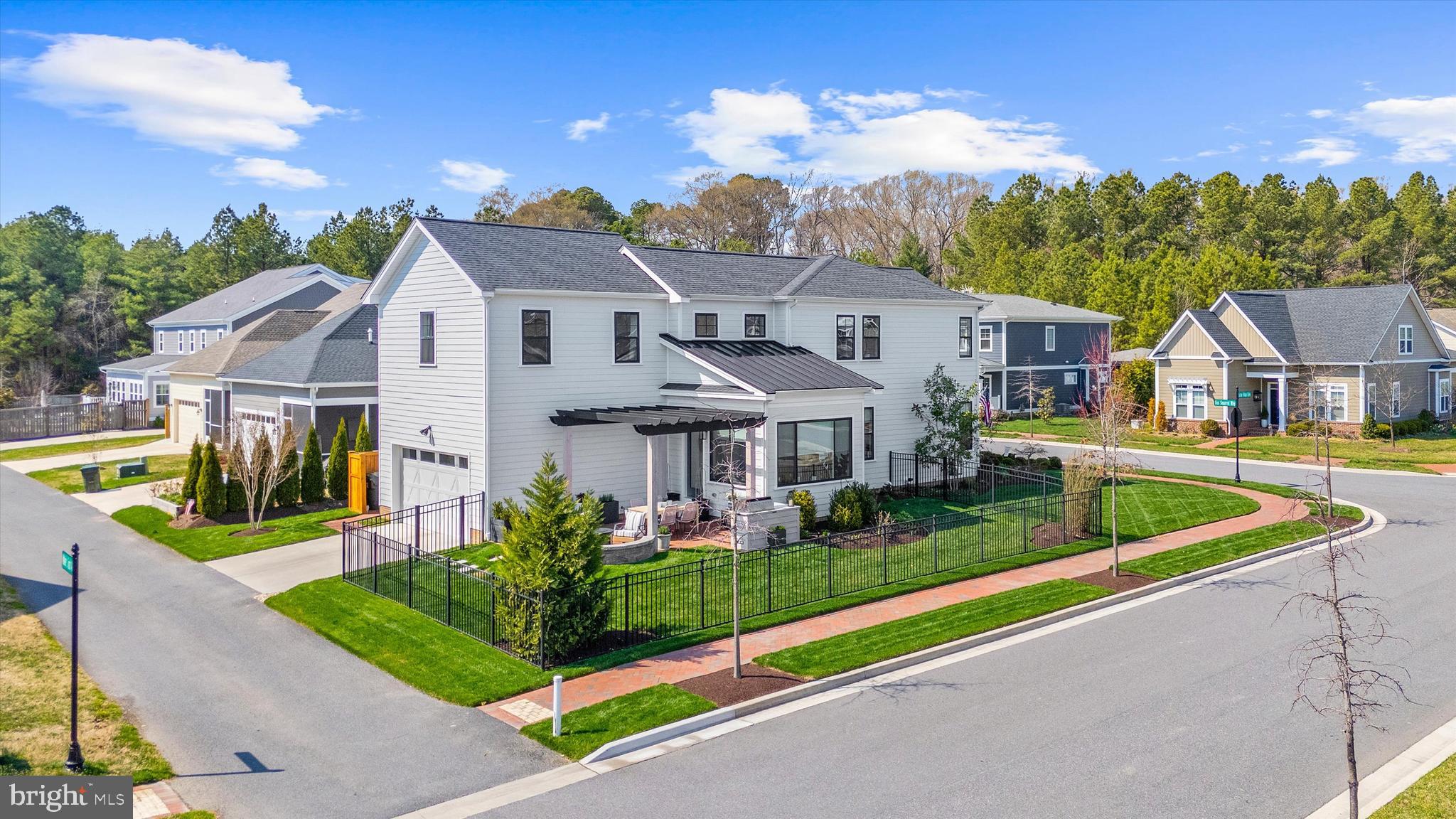 EASTON VILLAGE - Residential