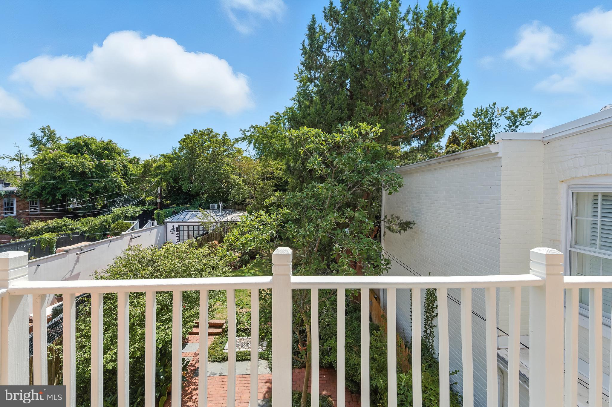 GEORGETOWN - Residential