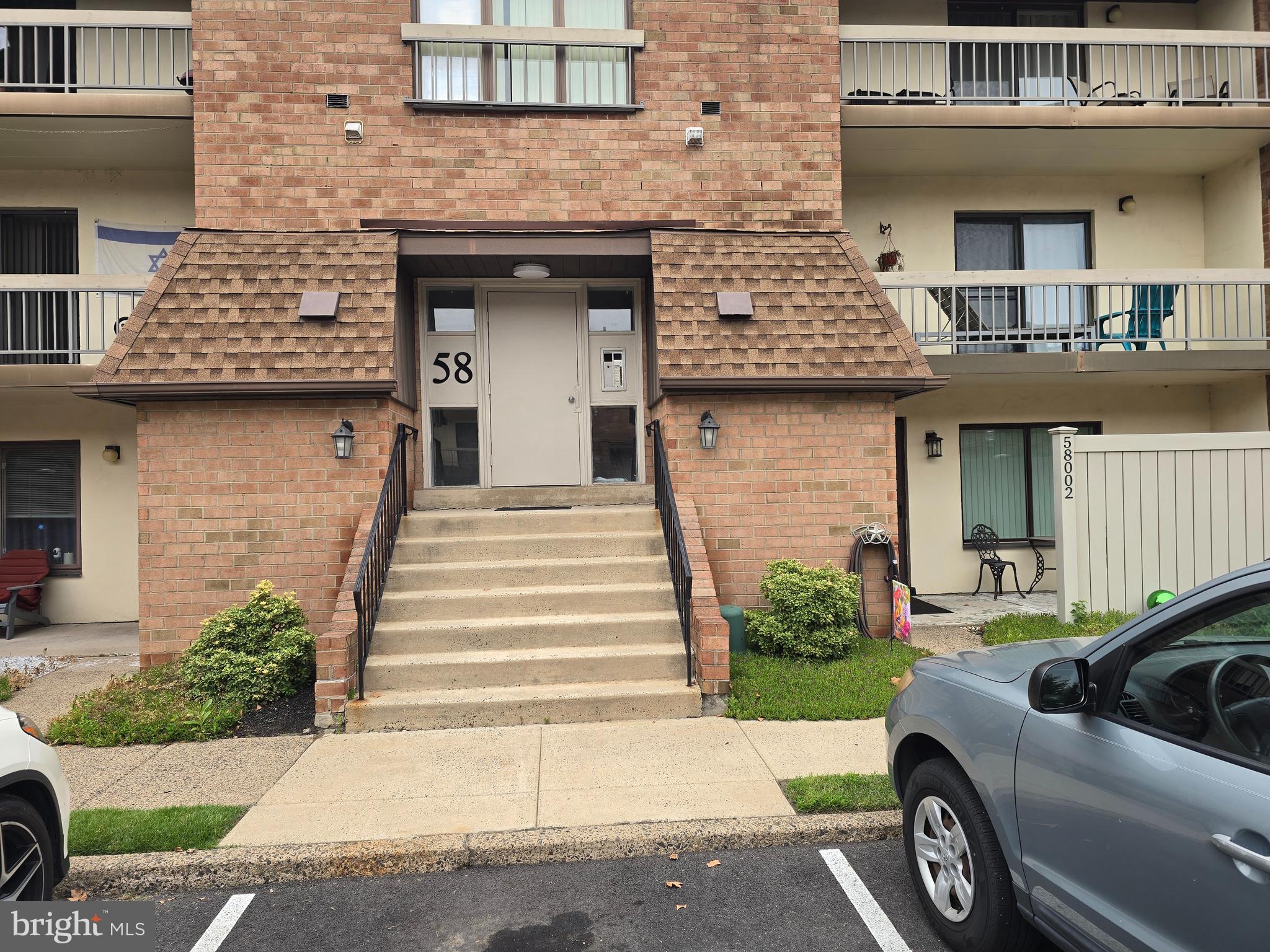 Nice condo for Sale at Delaire Landing in the Northeast. Riverfront, gated community, clubhouse. Spacious top corner unit. Large living room/dining room combo with sliding glass door to the large covered balcony, large bedroom with walk-in closet, kitchen with lots of cabinets, dishwasher. Big laundry room with washer, dryer, and storage. Association fee includes basic Comcast cable, water & sewer, lawn care, 24/7 gate-house security, recreation center with many activities, two outdoor pools, shuttle bus to and from train station during rush hours, weekly trips to malls and supermarket.