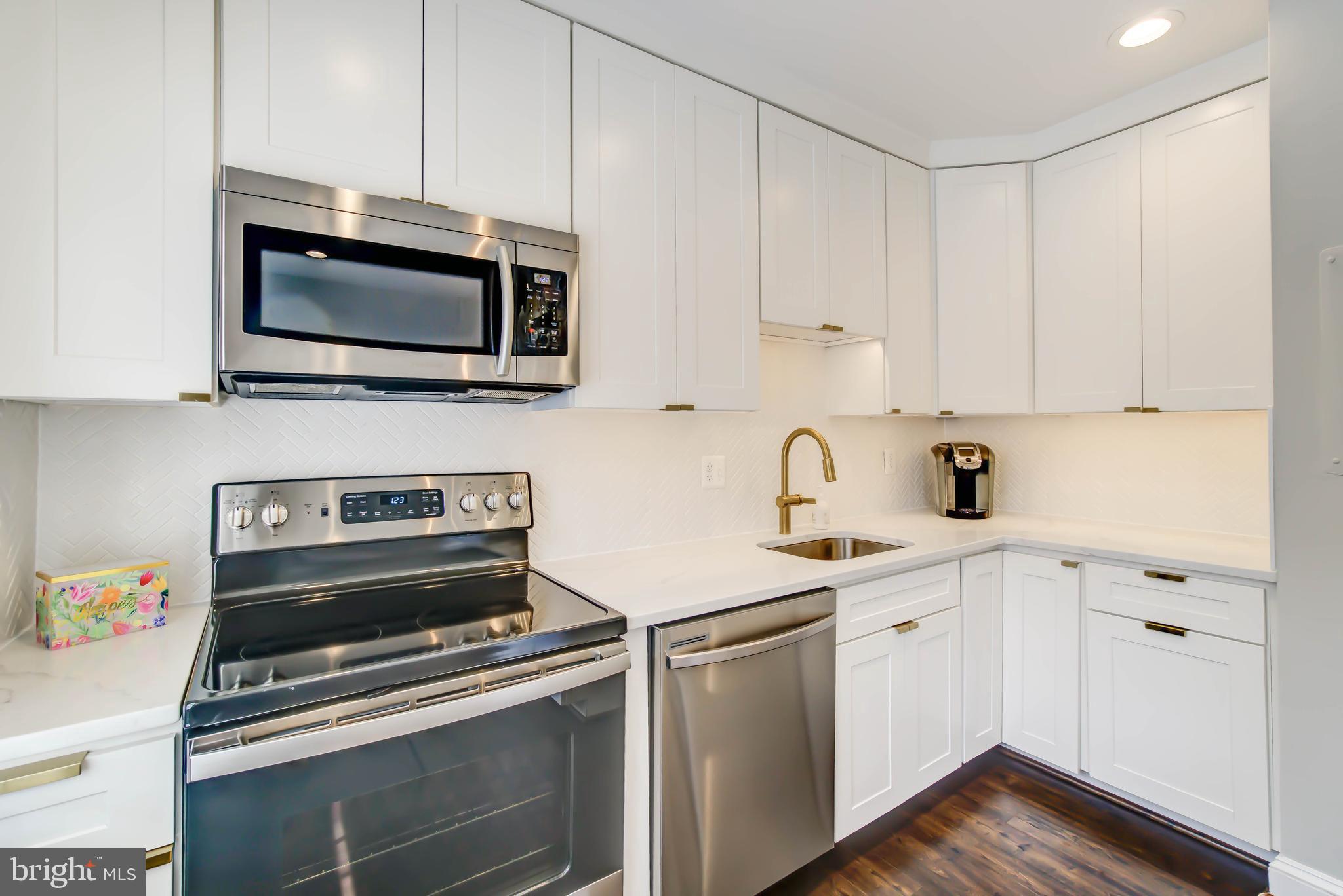 POTOWMACK CROSSING - Residential