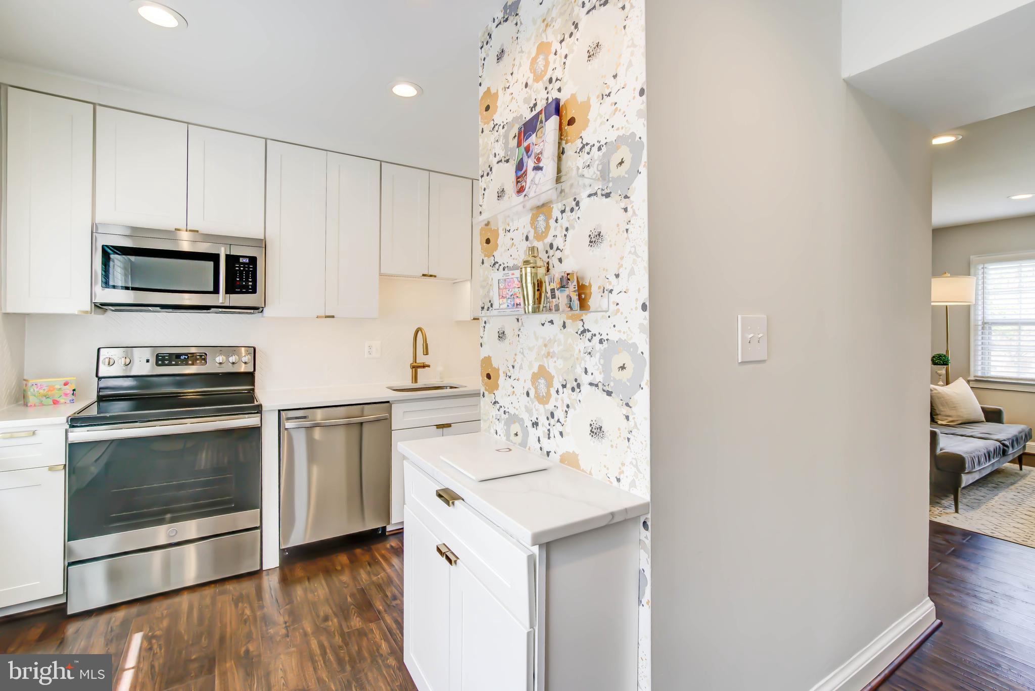 POTOWMACK CROSSING - Residential