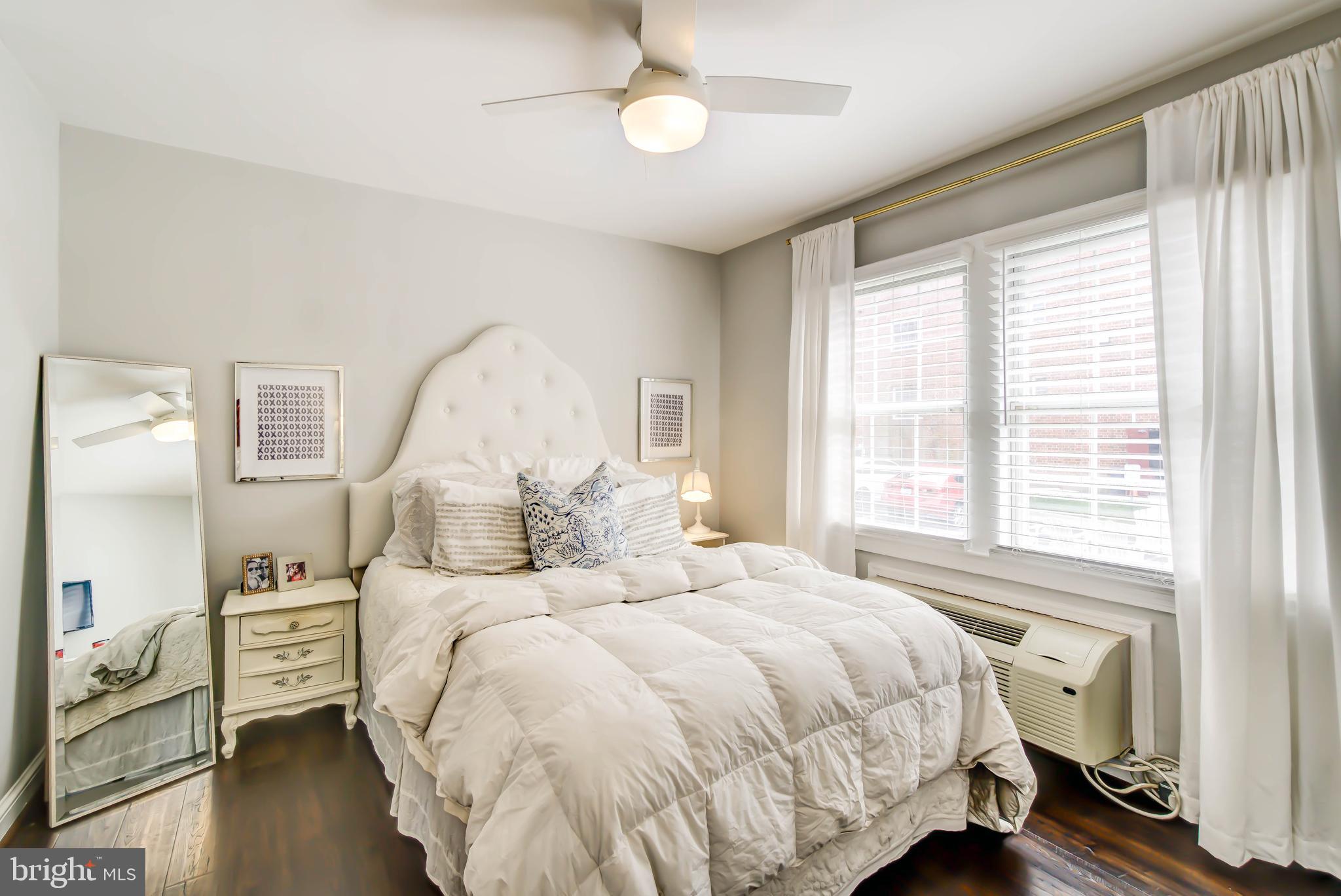 POTOWMACK CROSSING - Residential