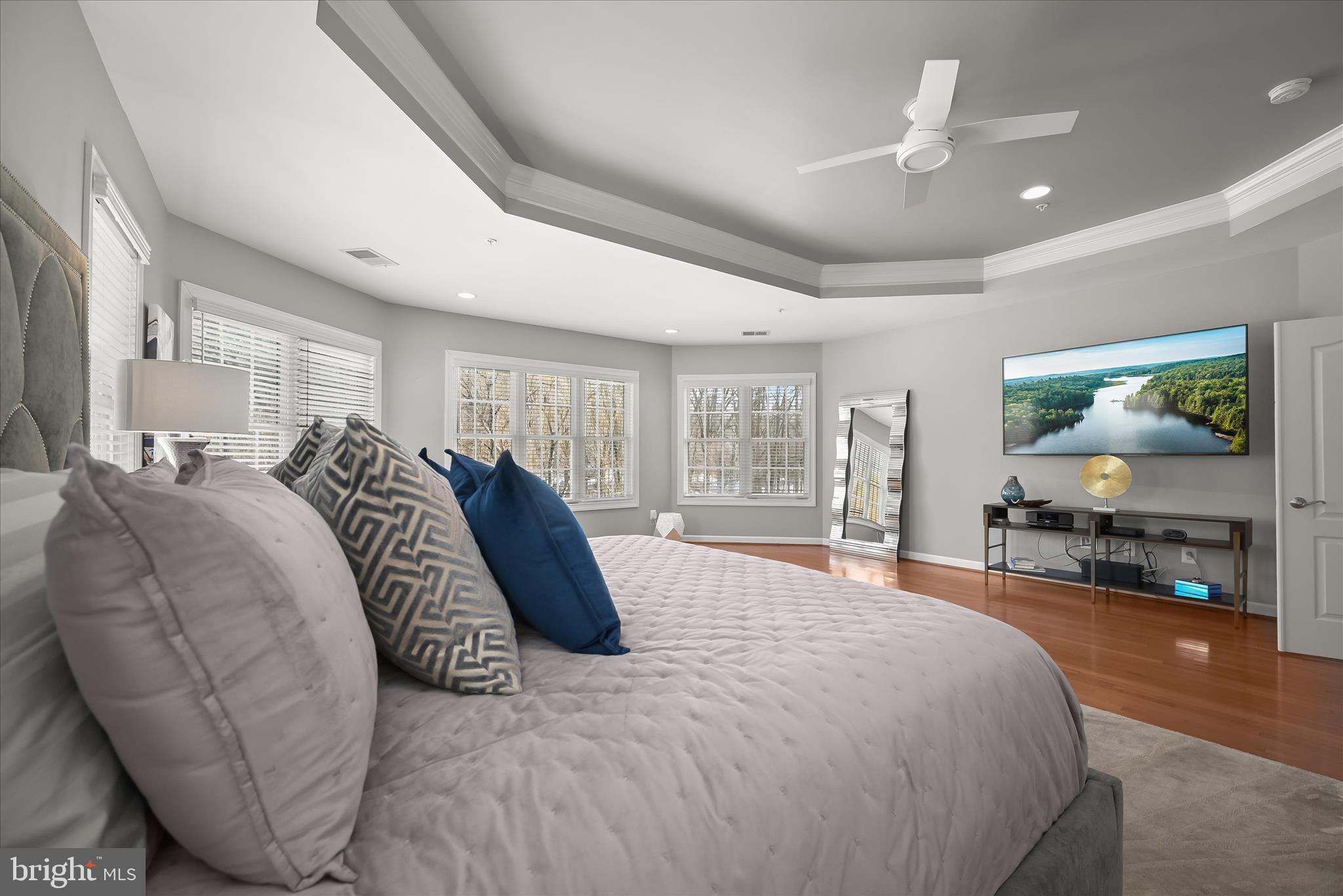 RIVERWOOD - Residential