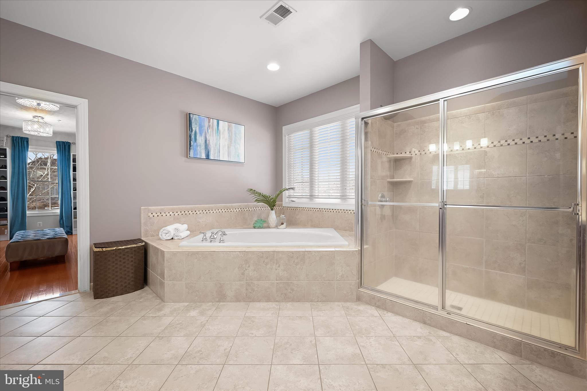 RIVERWOOD - Residential