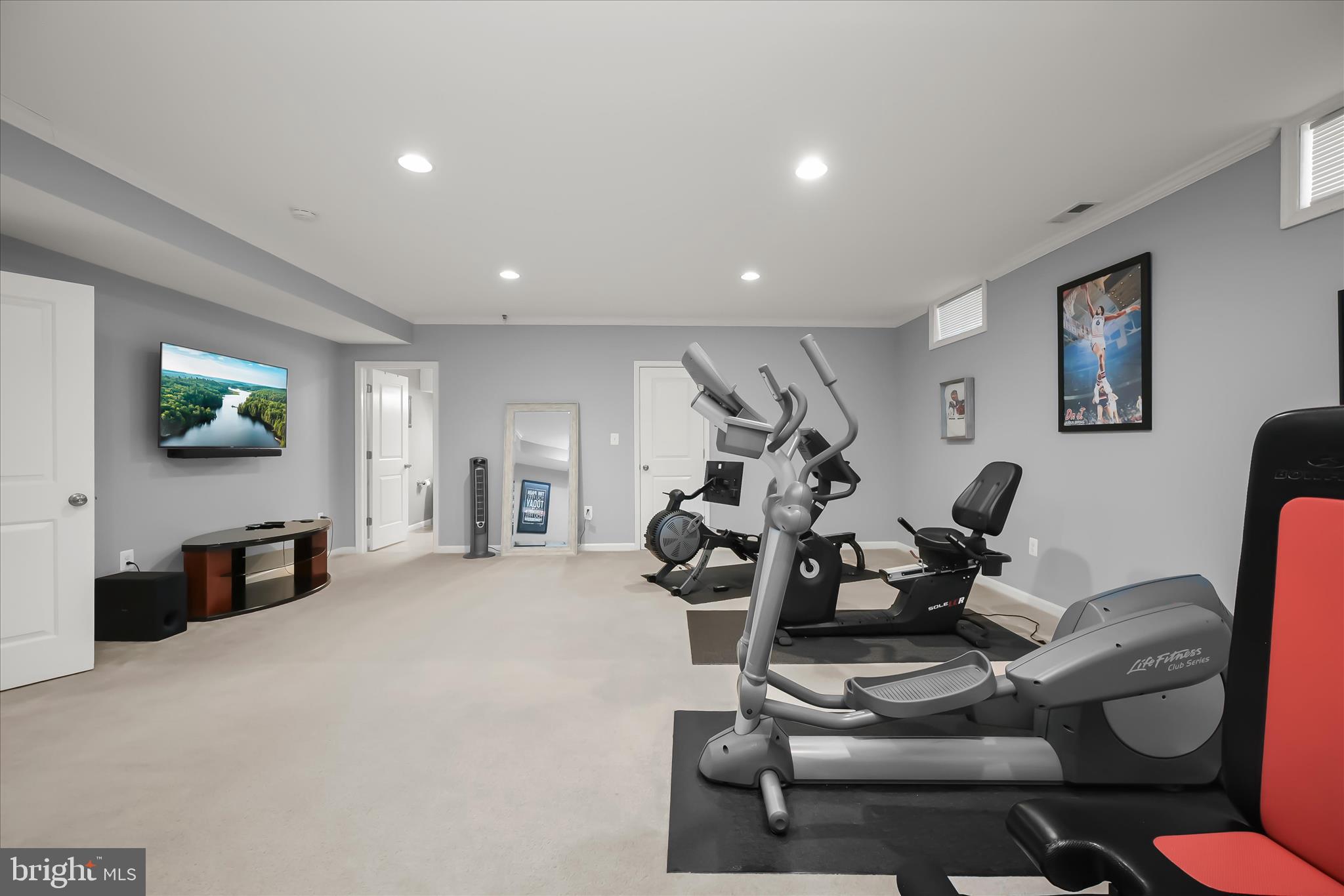 RIVERWOOD - Residential