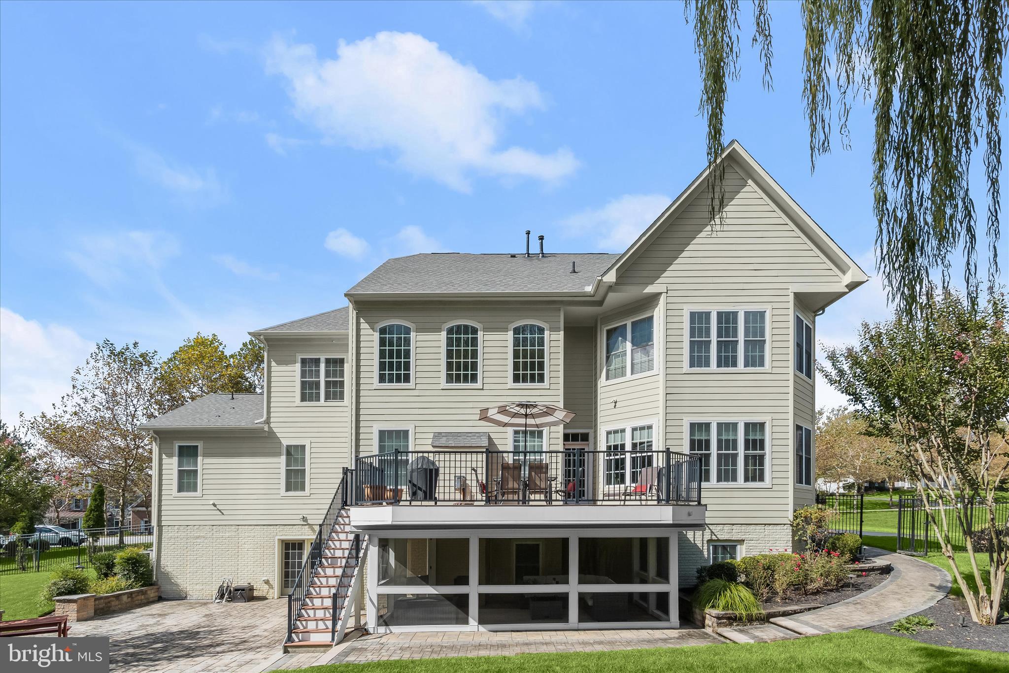 RIVERWOOD - Residential