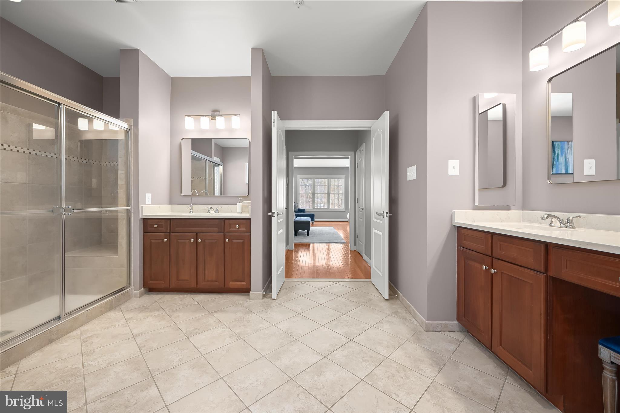 RIVERWOOD - Residential