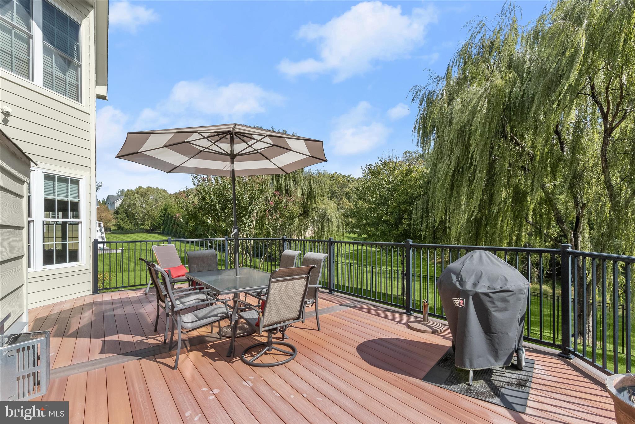 RIVERWOOD - Residential