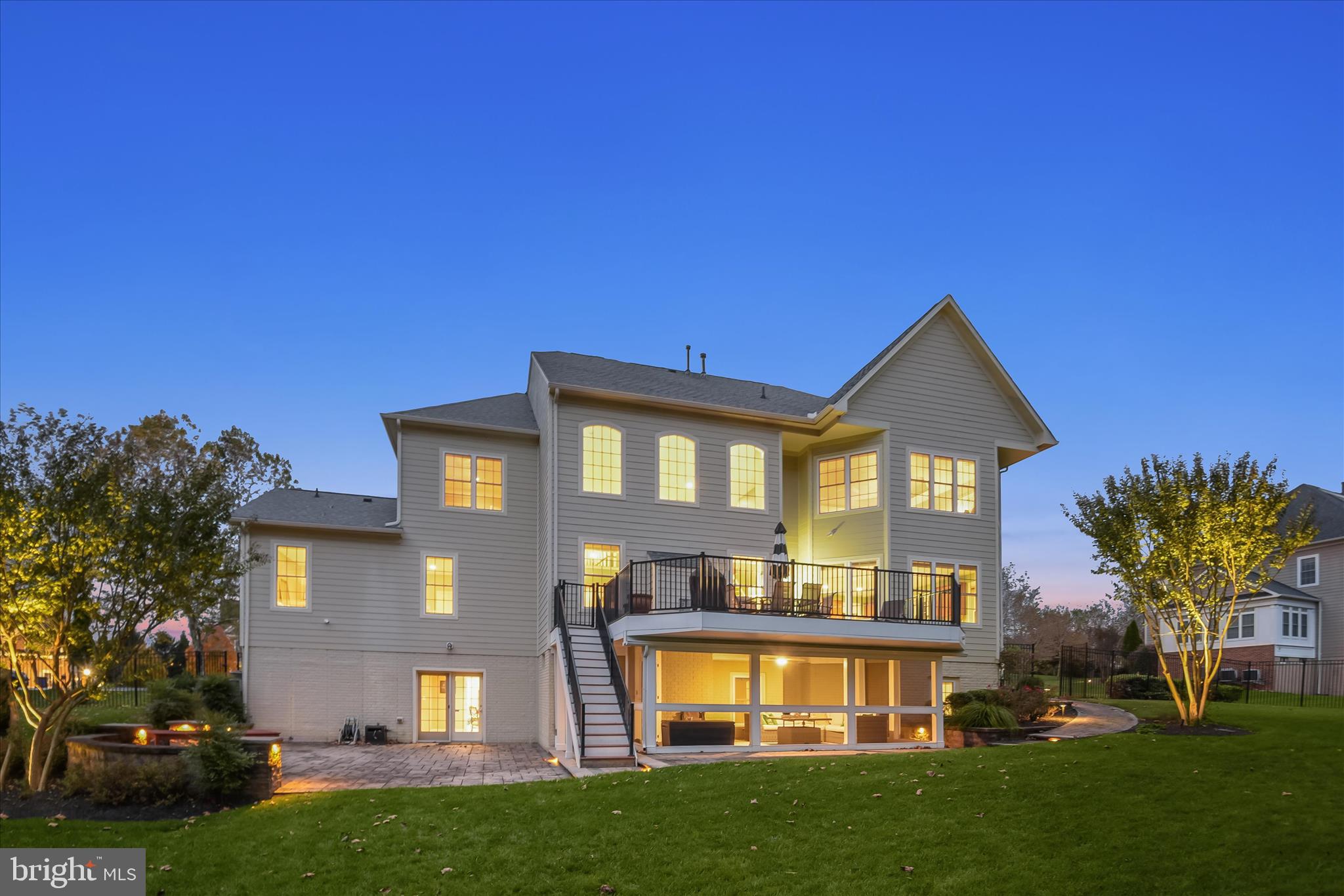 RIVERWOOD - Residential