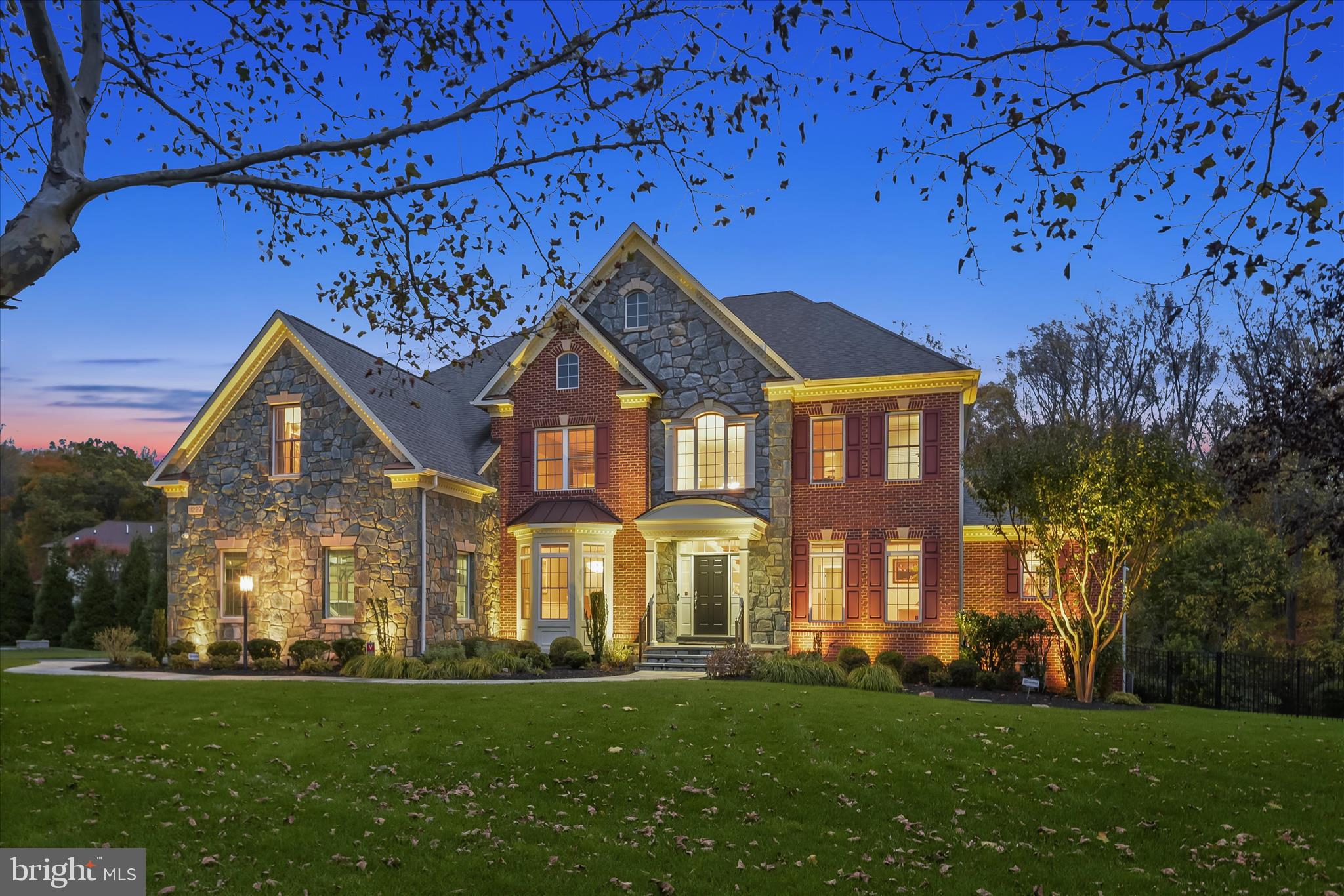 RIVERWOOD - Residential