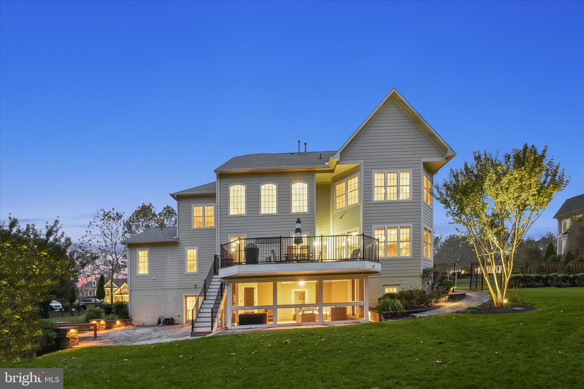 RIVERWOOD - Residential