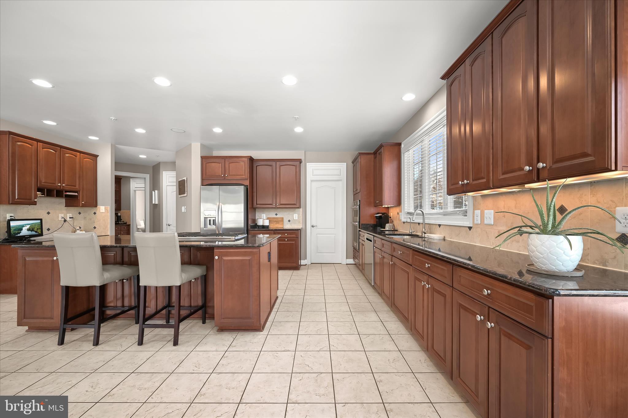 RIVERWOOD - Residential