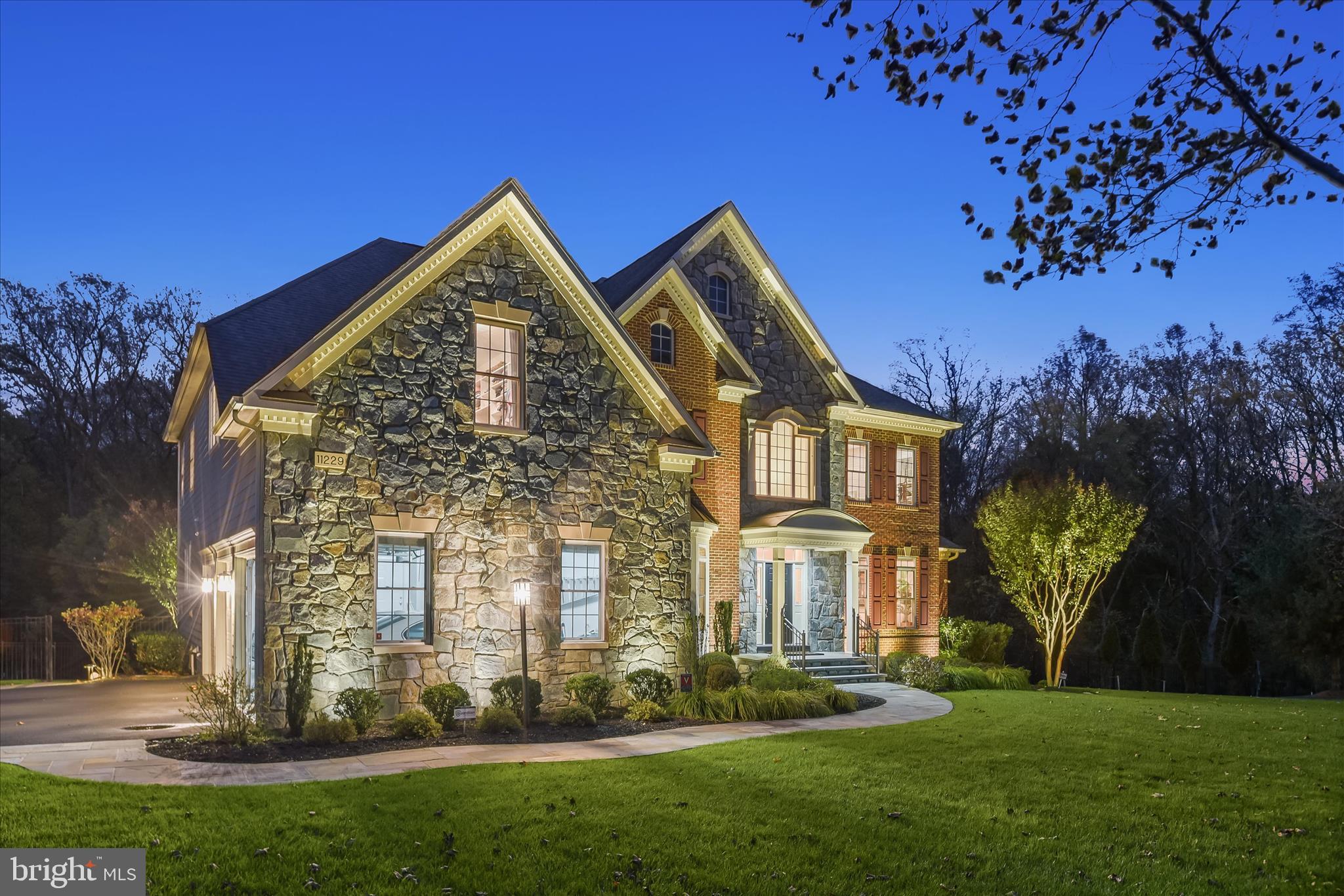 RIVERWOOD - Residential