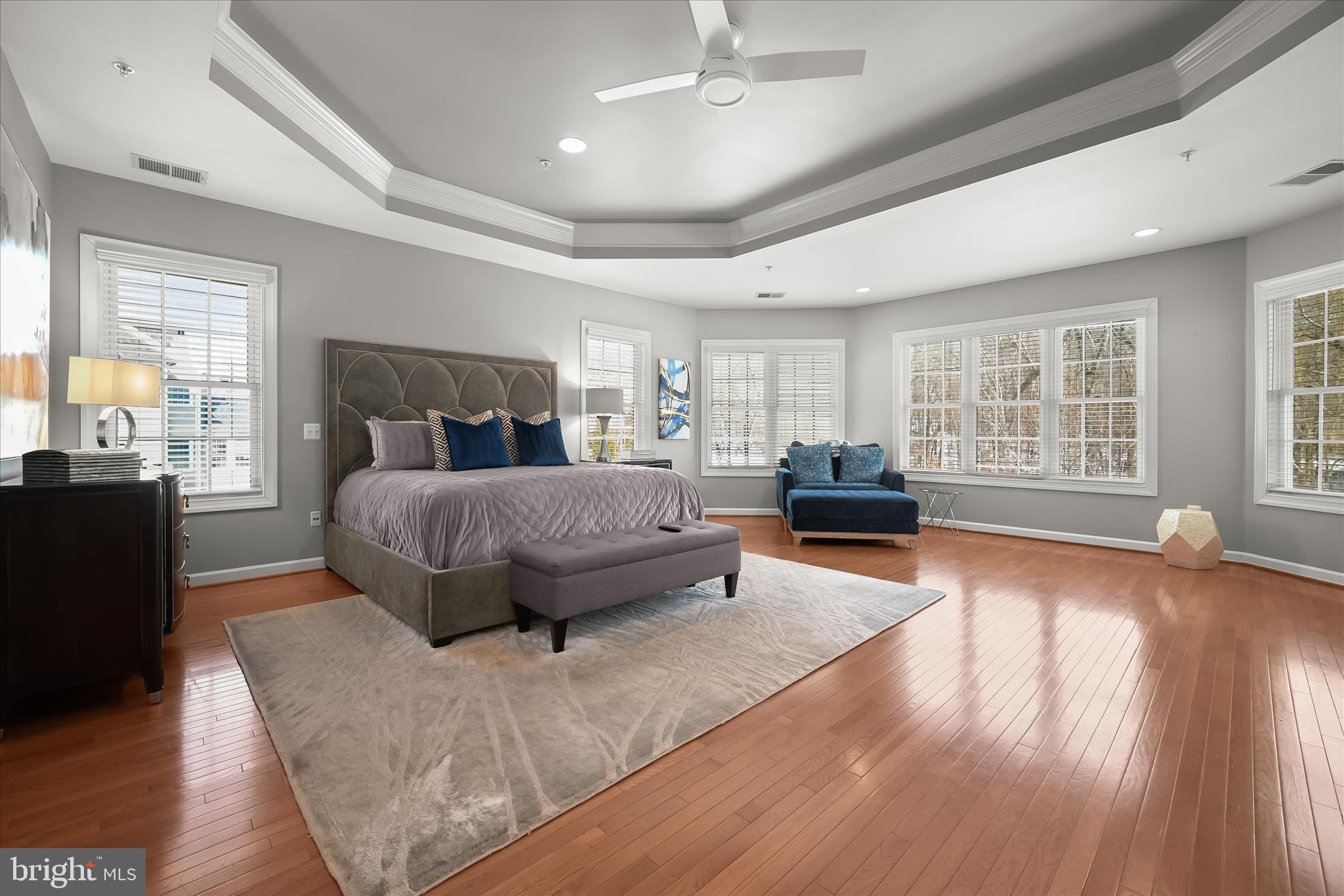 RIVERWOOD - Residential